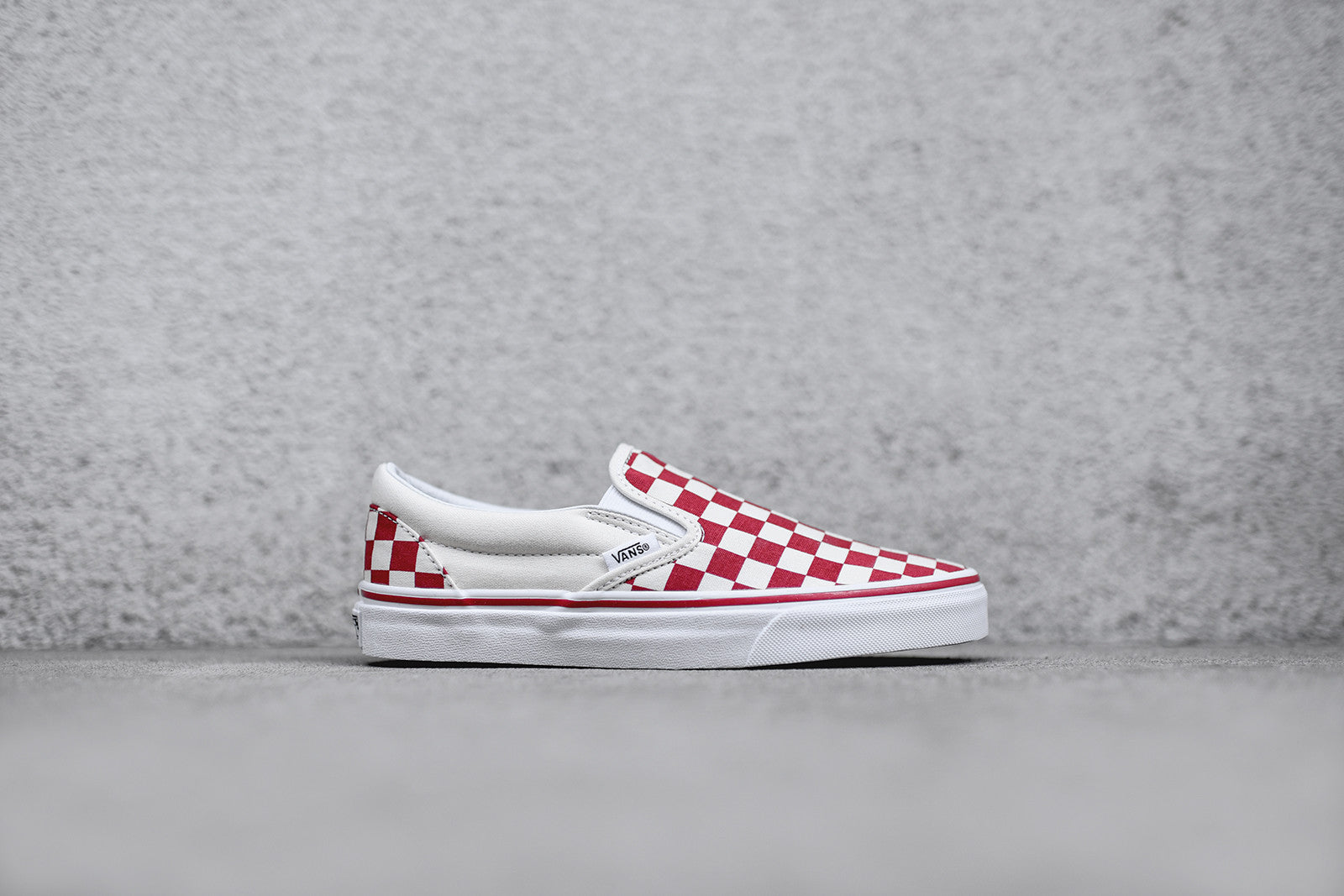 Vans Classic Slip-On - Red / White