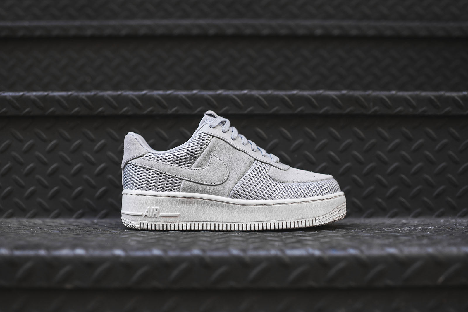 Nike WMNS Air Force 1 Low Upstep PRM - Grey / White