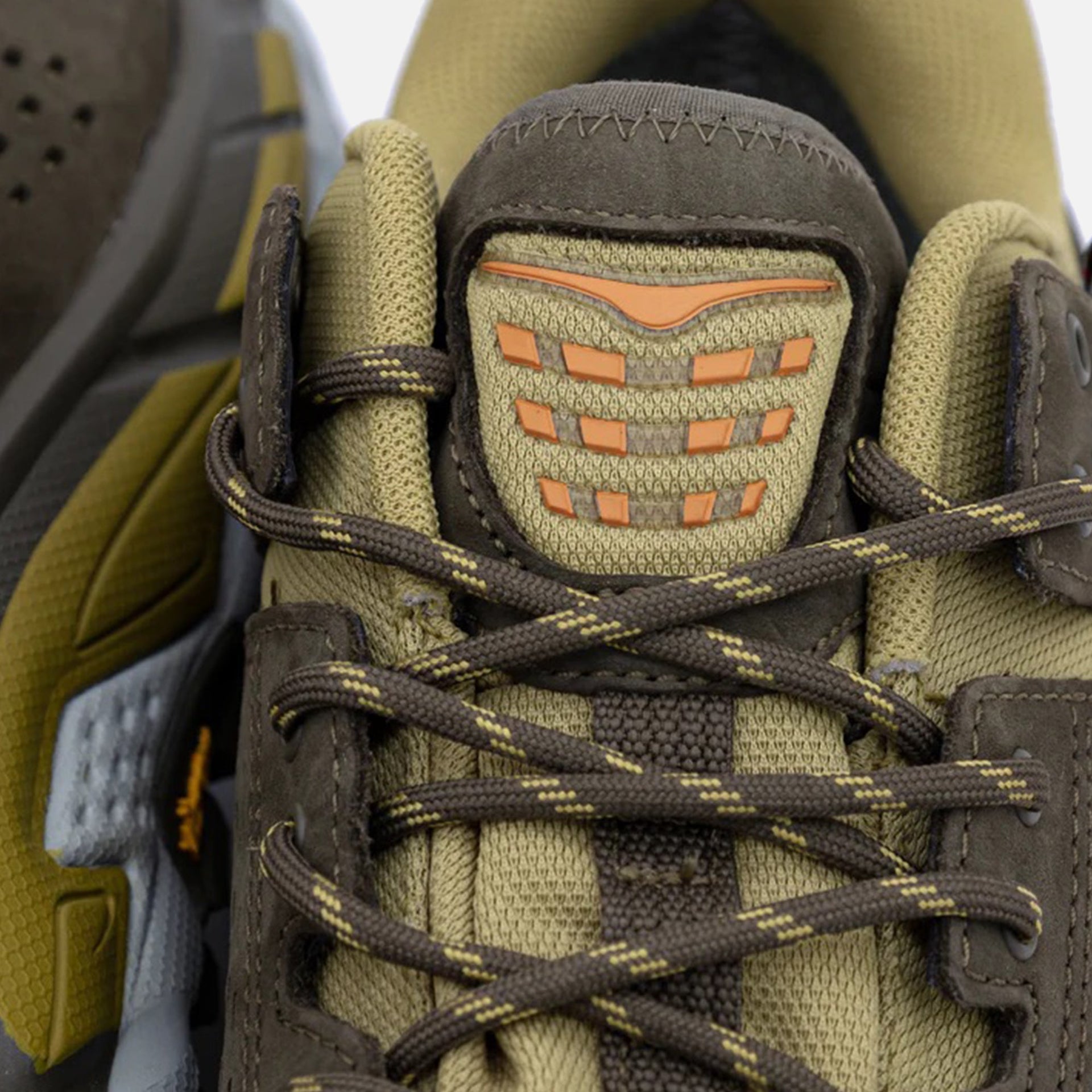 HOKA Tor Ultra Lo - Dark Olive / Mercury