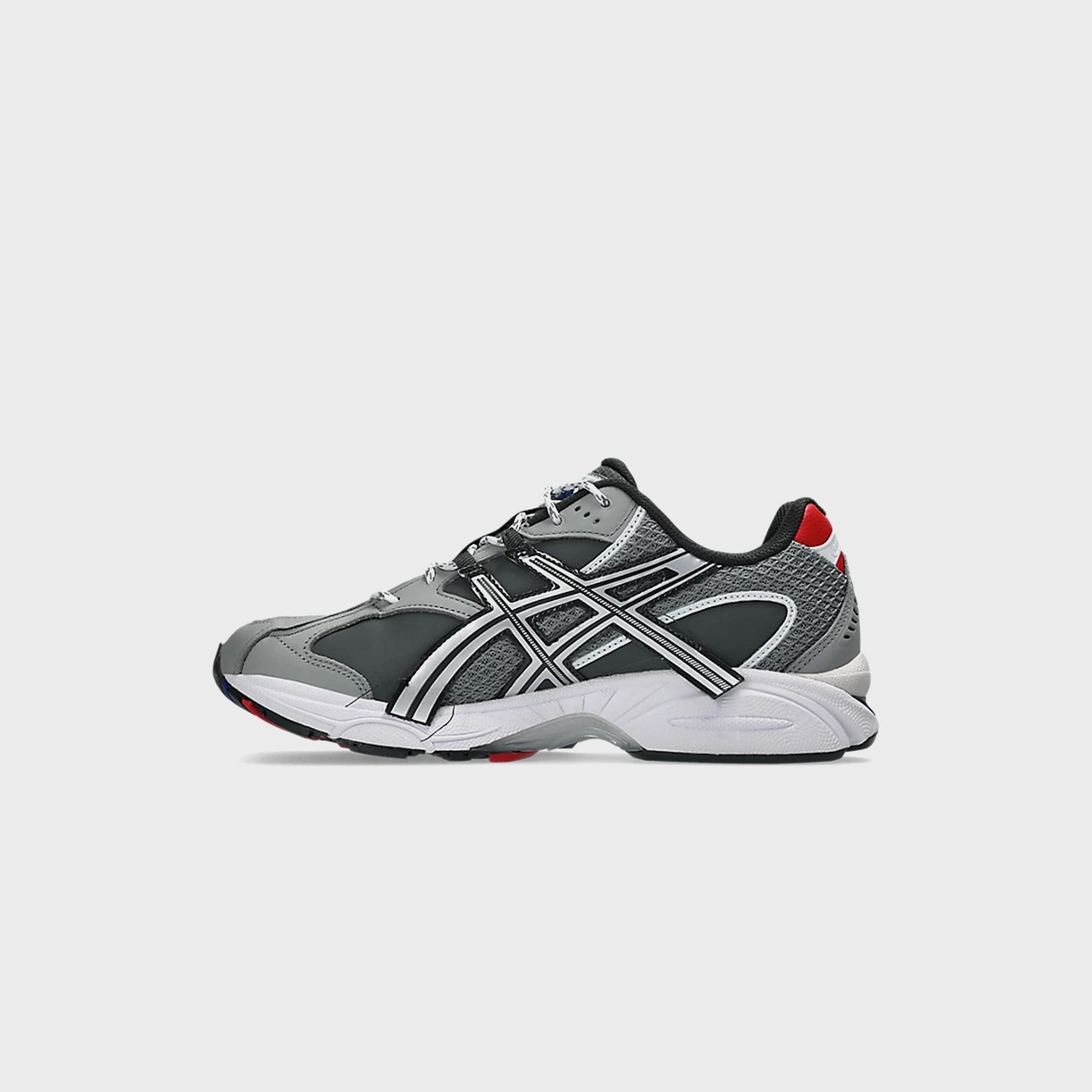 ASICS x INVINCIBLE Gel-Nimbus 10.1 - Red – Kith Canada
