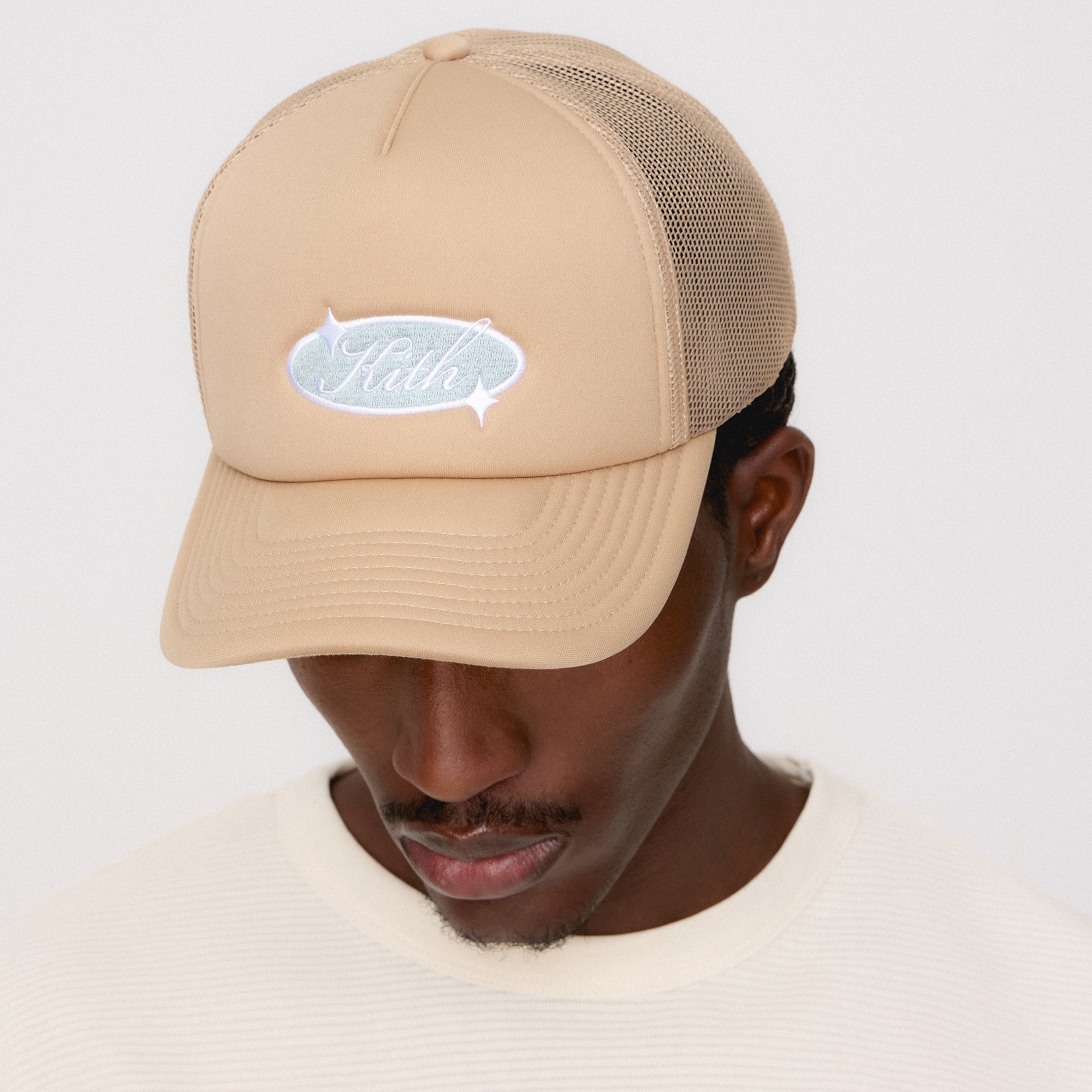 ★25SS★Kith Freeway Logo Poly Foam Nolan Trucker Hat Kith Poly Foam Fast Logo Patch Nolan Trucker Hat - Stadium
