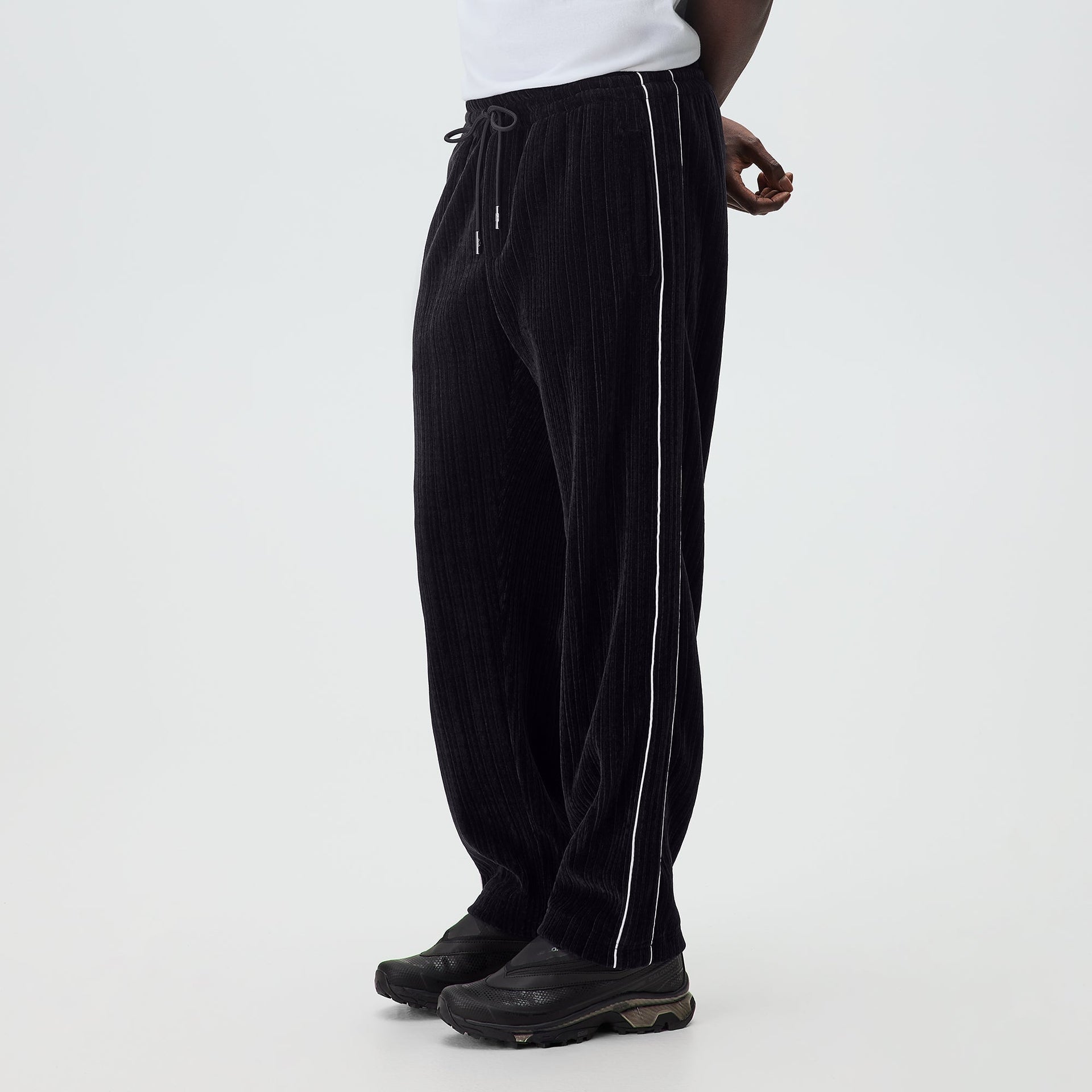 Kith Velvet Corduroy Damon Track Pant - Ink