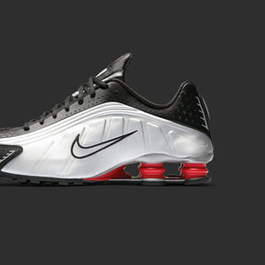 Nike Shox R4 P1 - Black / Metallic Silver / Max Orange