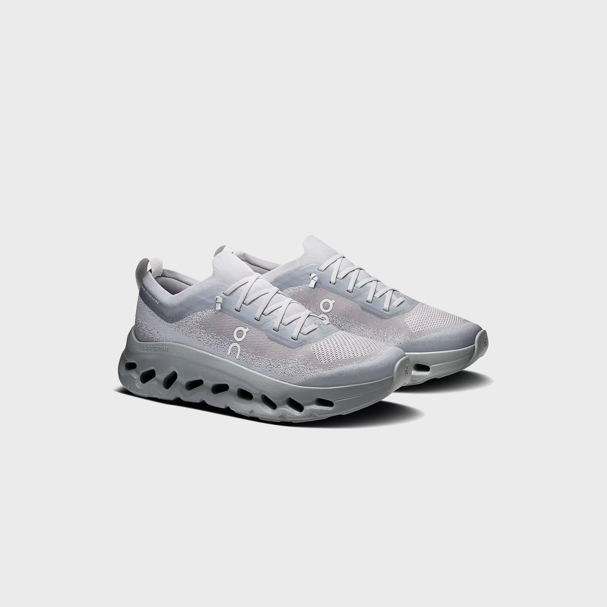 On Running Cloudtilt Moon - Glacier / Alloy – Kith Canada