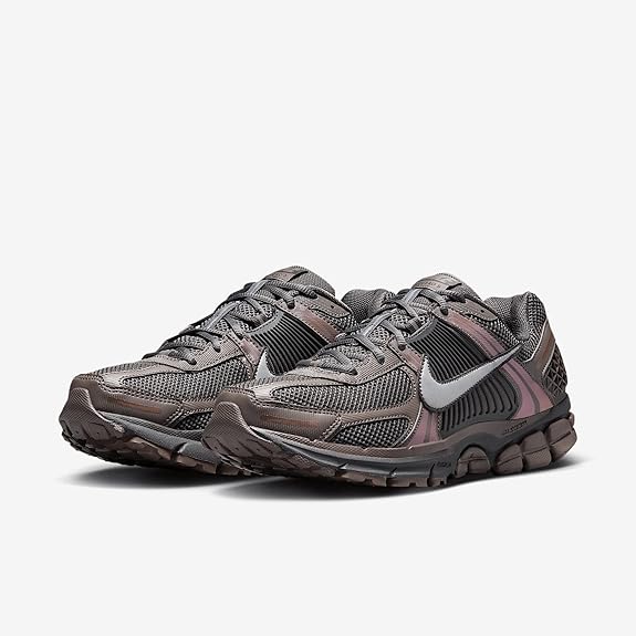 Nike Zoom Vomero 5 - Cave Stone / Metallic Silver