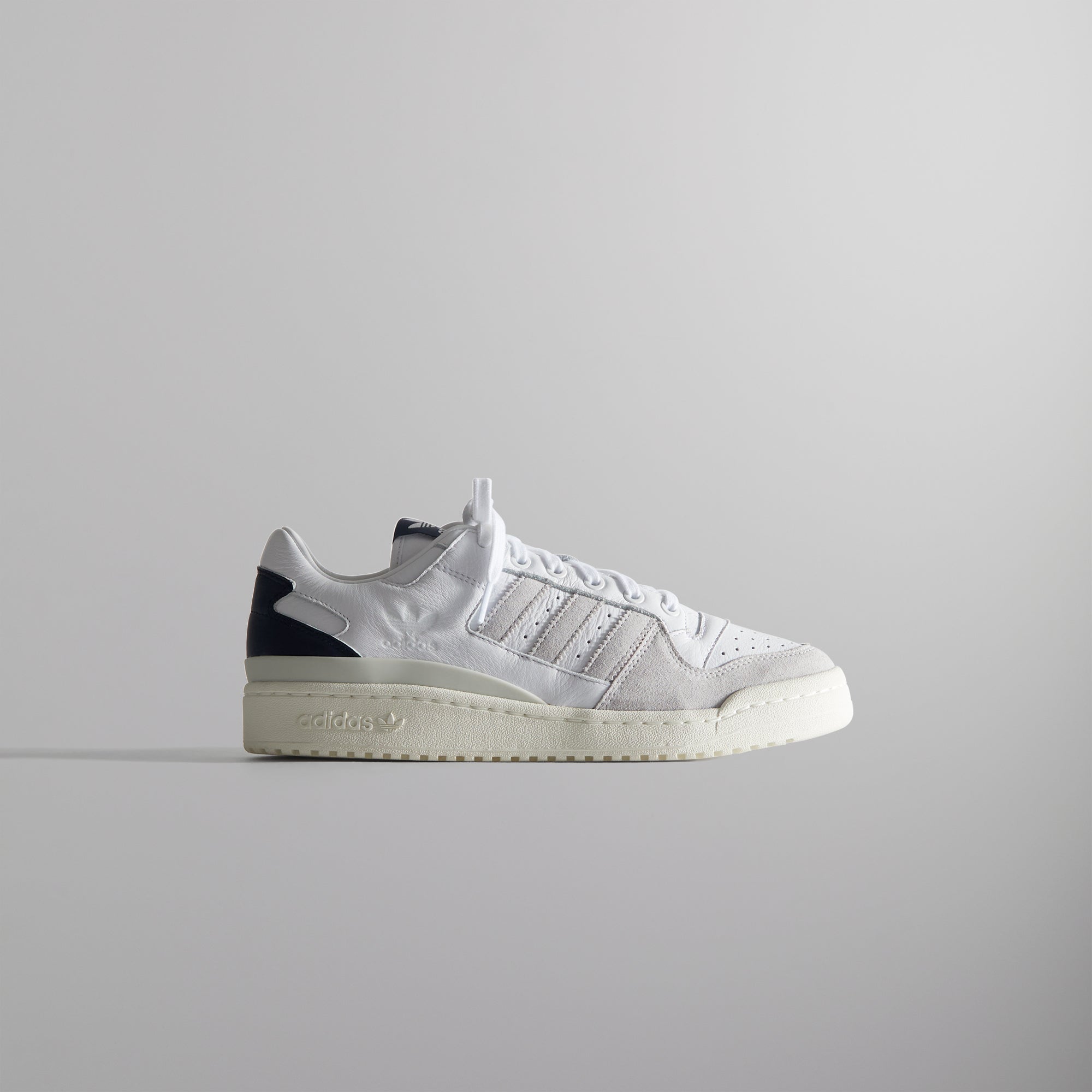 Kith Classics for adidas Originals Forum Low - White / Collegiate Navy /  Off-White