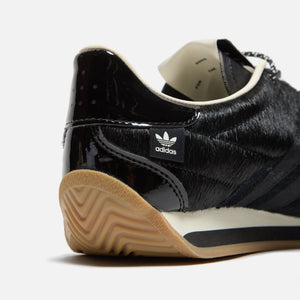 adidas x SFTM Country OG - Black / Core Black / Cream White