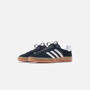 adidas Gazelle Indoor - Core Black / White / Gum2