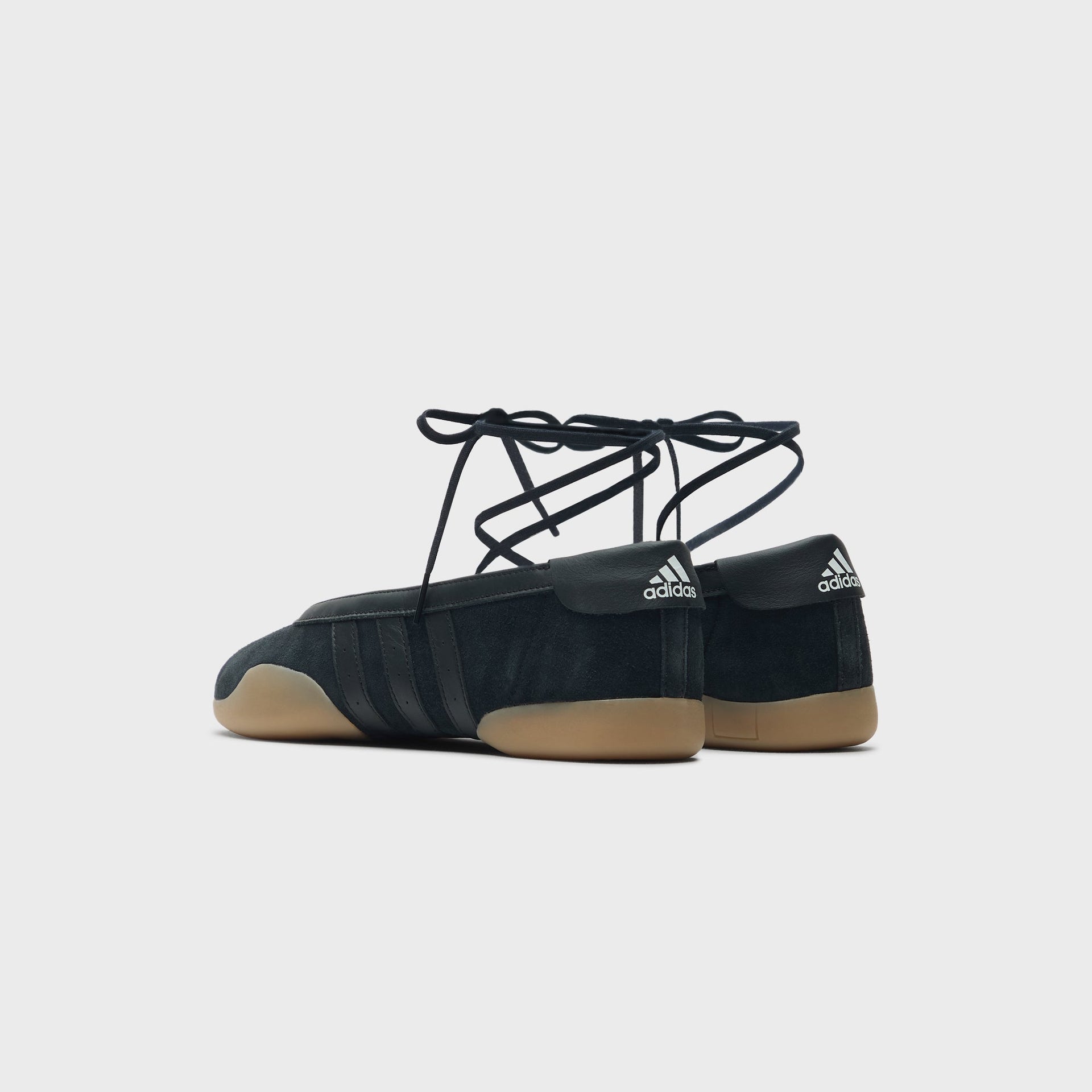 adidas WMNS Taekwondo Mei Ballet - Core Black / Cloud White / Gum