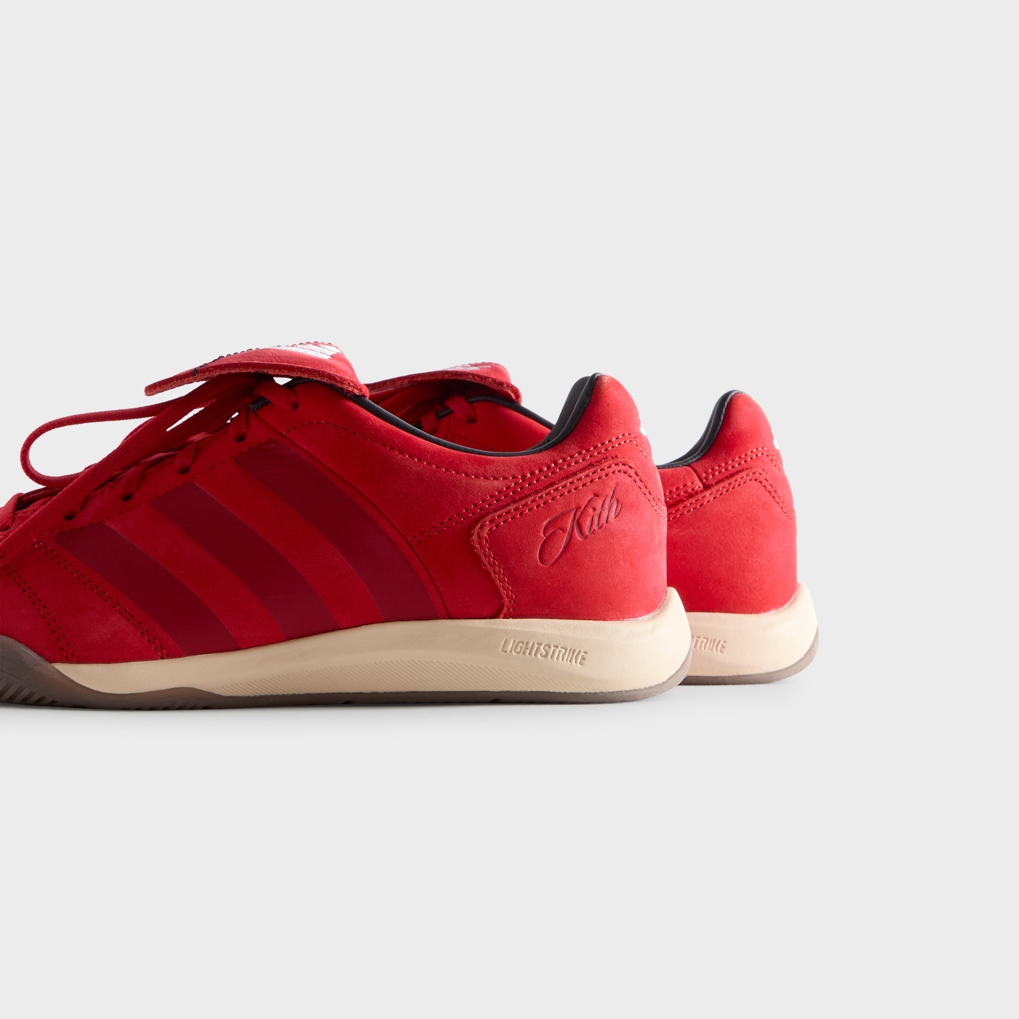 最終値下げKith for adidas Football Predator Kith for adidas Football Predator Megaride - White / Blue