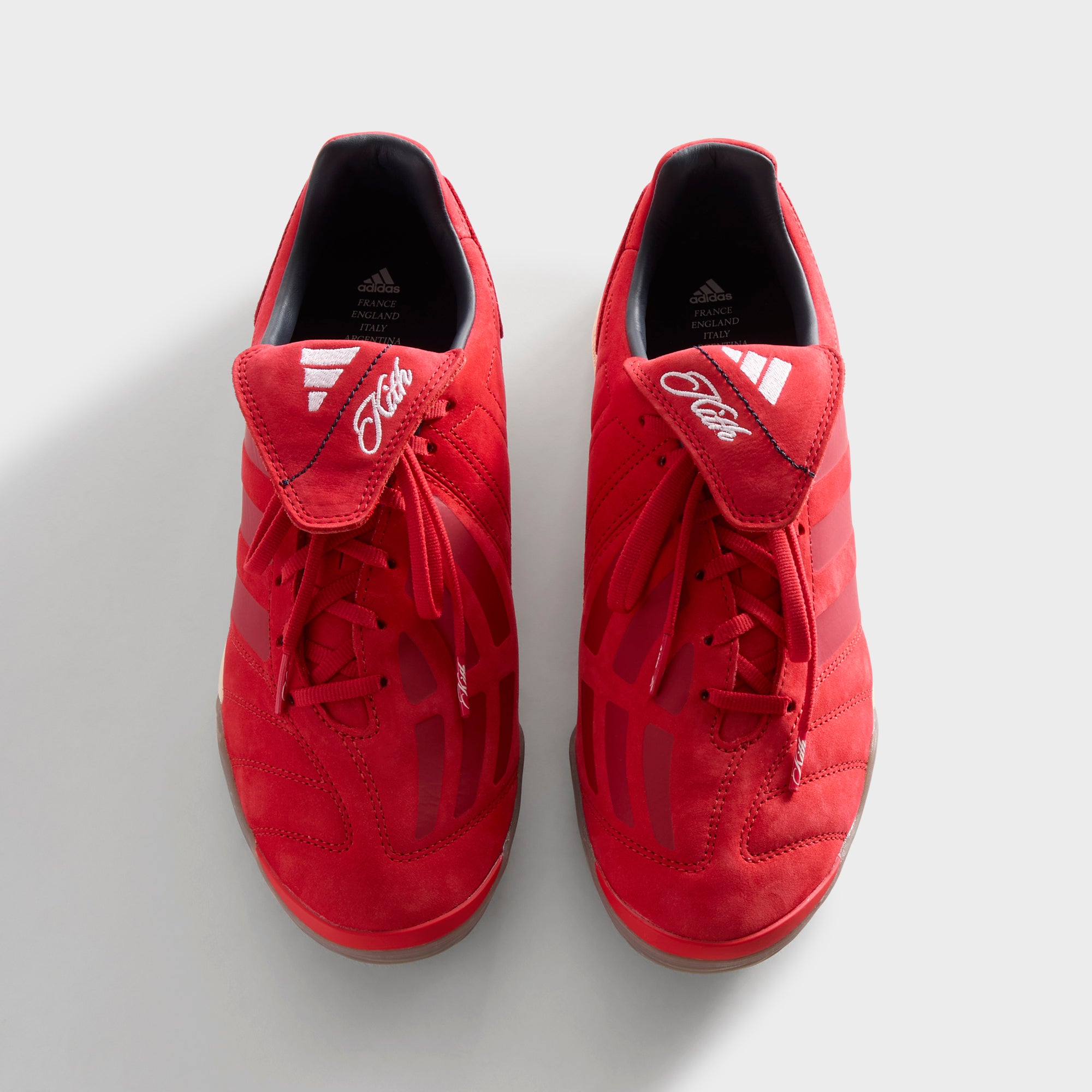 最終値下げKith for adidas Football Predator Kith for adidas Football Predator 2002 IC - Red / White