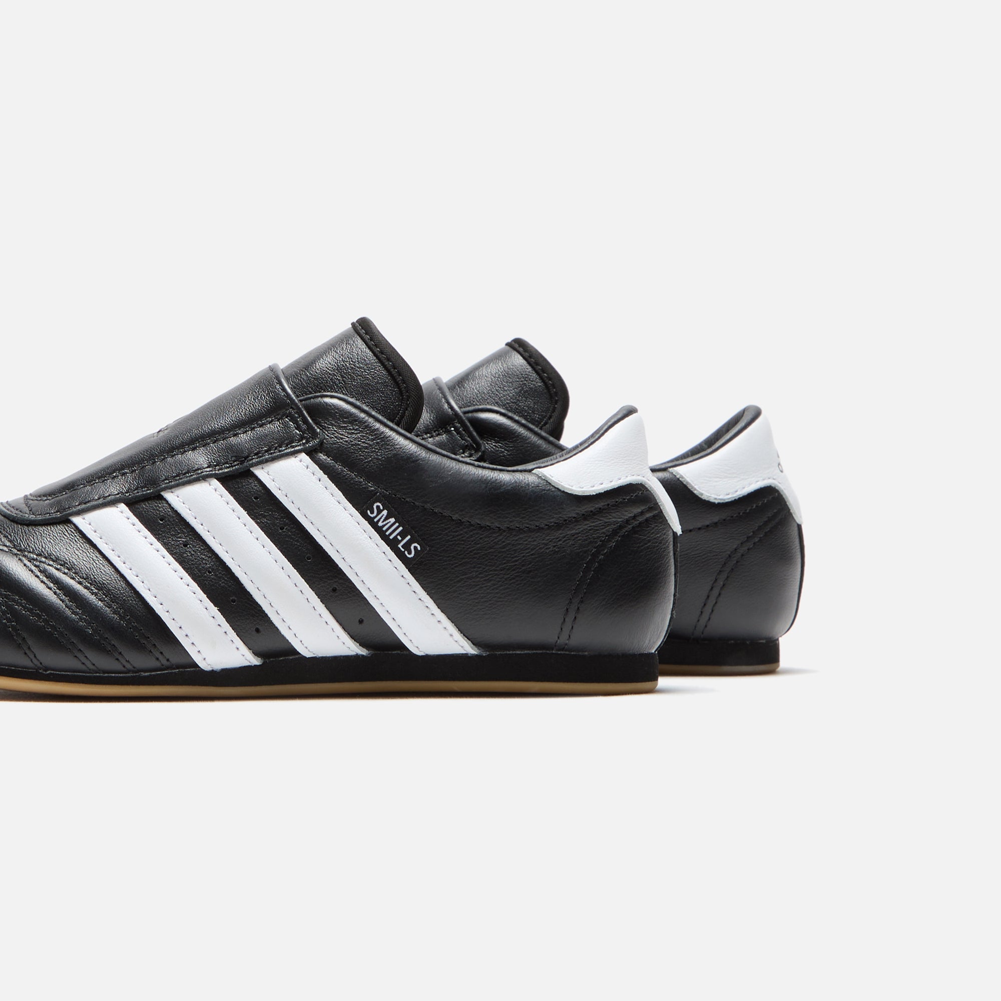 靴 adidas Originals wmns Taekwondo Black adidas WMNS Taekwondo - Black – Kith Canada