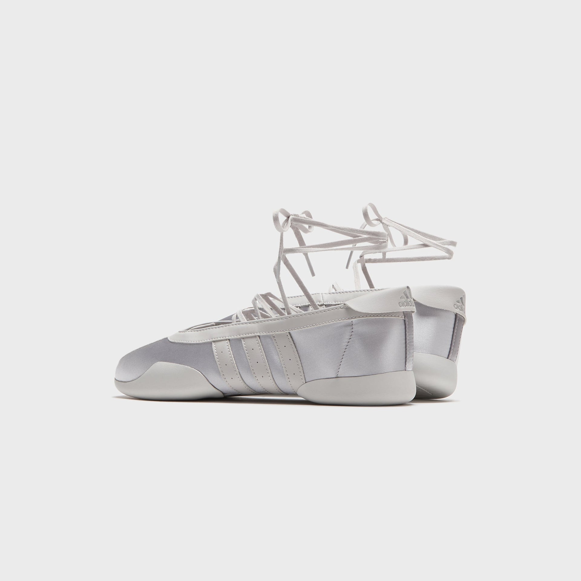 adidas WMNS Taekwondo Mei Ballet - Silver Metallic / Grey One / Cloud White