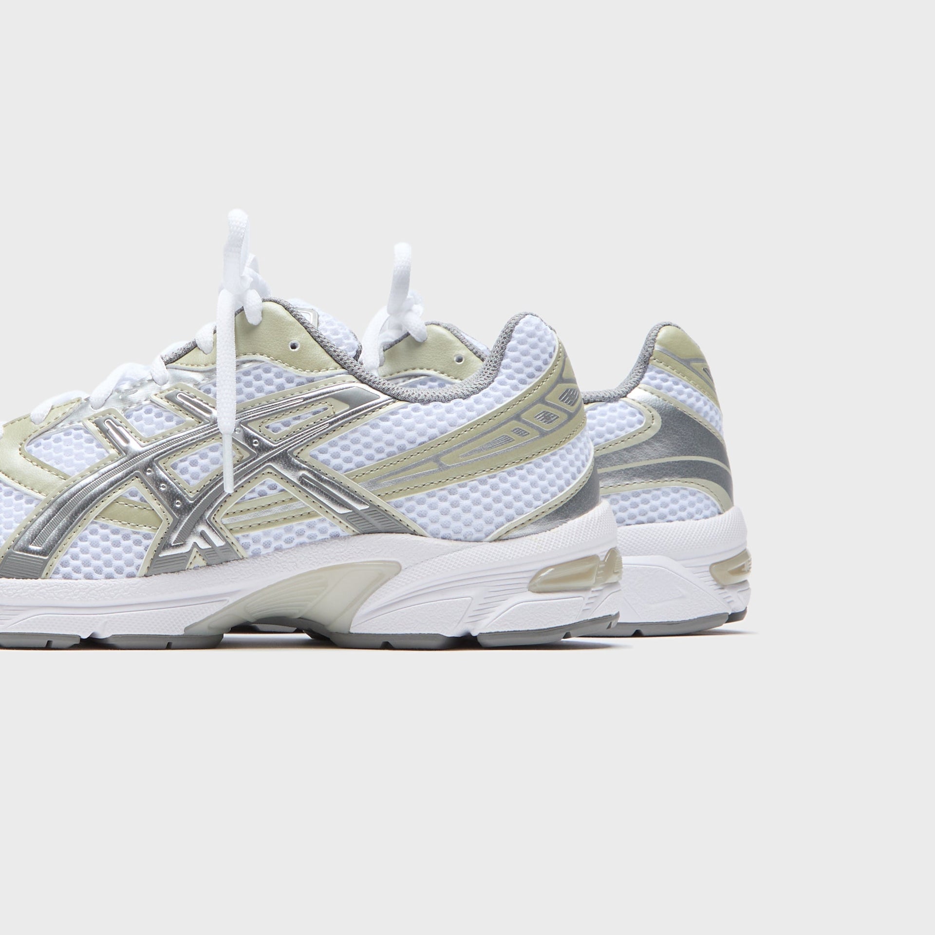 ASICS Gel-1130 - White / Dried Leaf Green