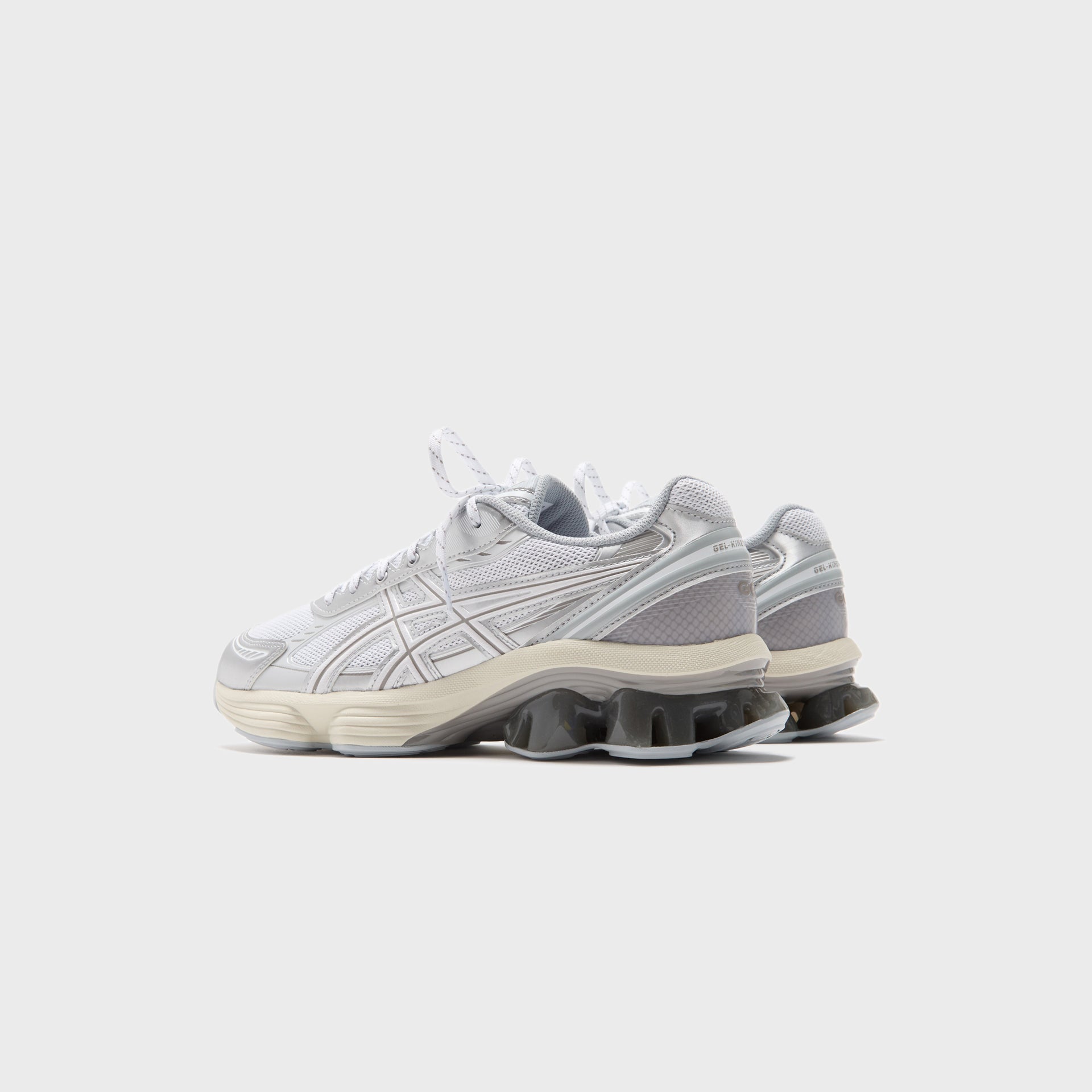 Asics Gel-Kinetic Fluent - White / White