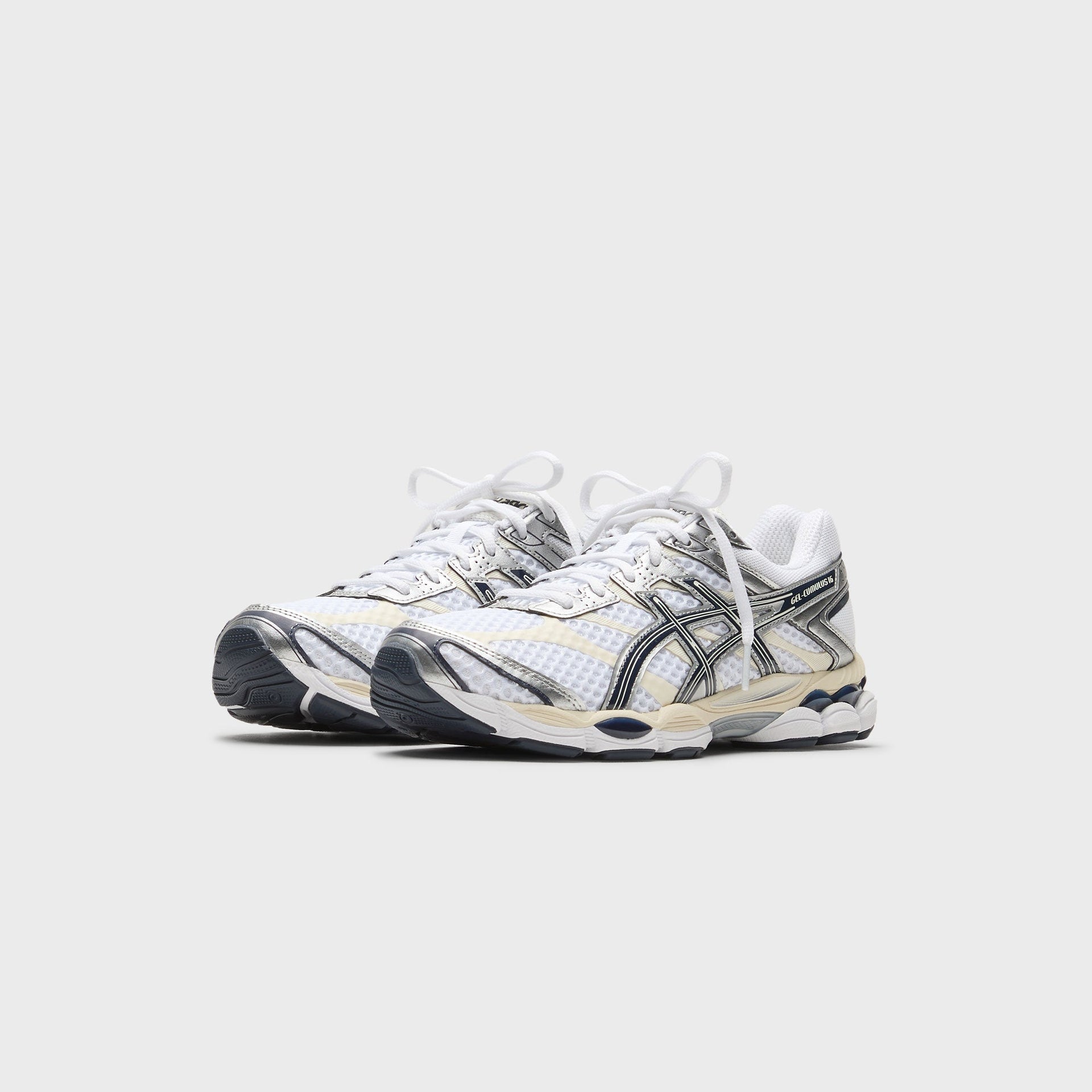 ASICS Gel-Cumulus 16 - White / Midnight