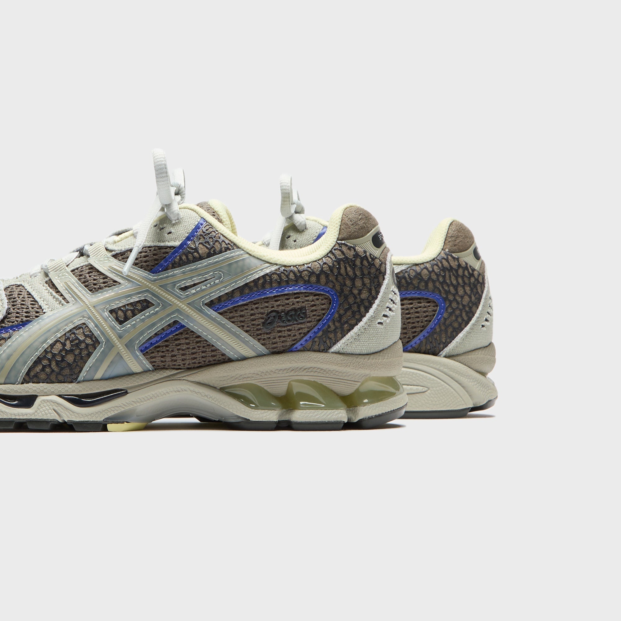 ASICS x 18 EAST Gel-Nimbus 10.1 - Canteen / Abbey Stone – Kith Canada