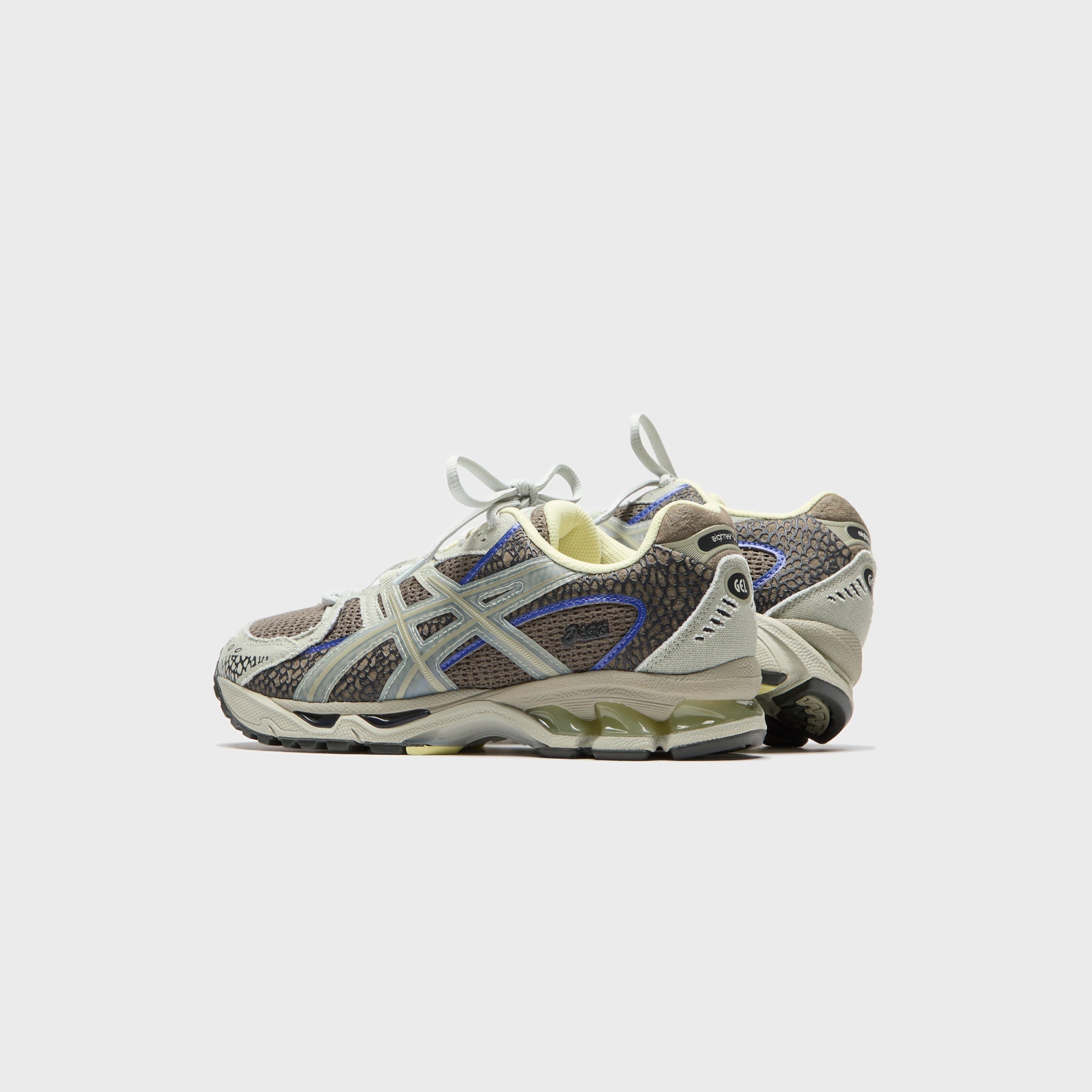 あんず ASICS x 18 EAST Gel-Nimbus 10.1 - Canteen / Abbey Stone – Kith Canada