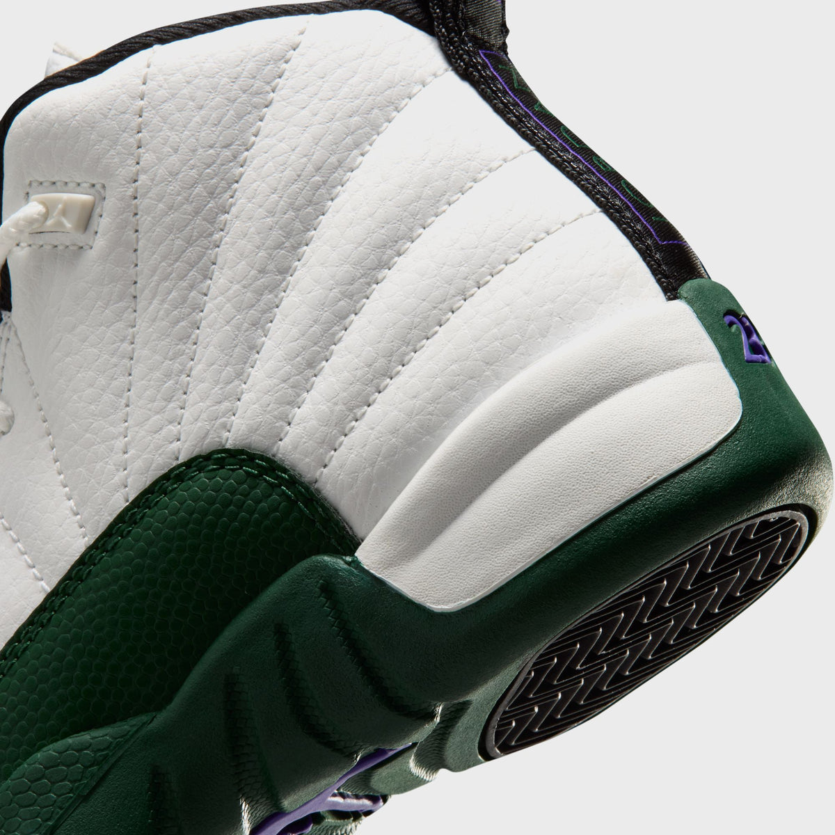 Jordan PS Jordan 12 Retro - Summit White / Gorge Green / Black / Fierce Purple