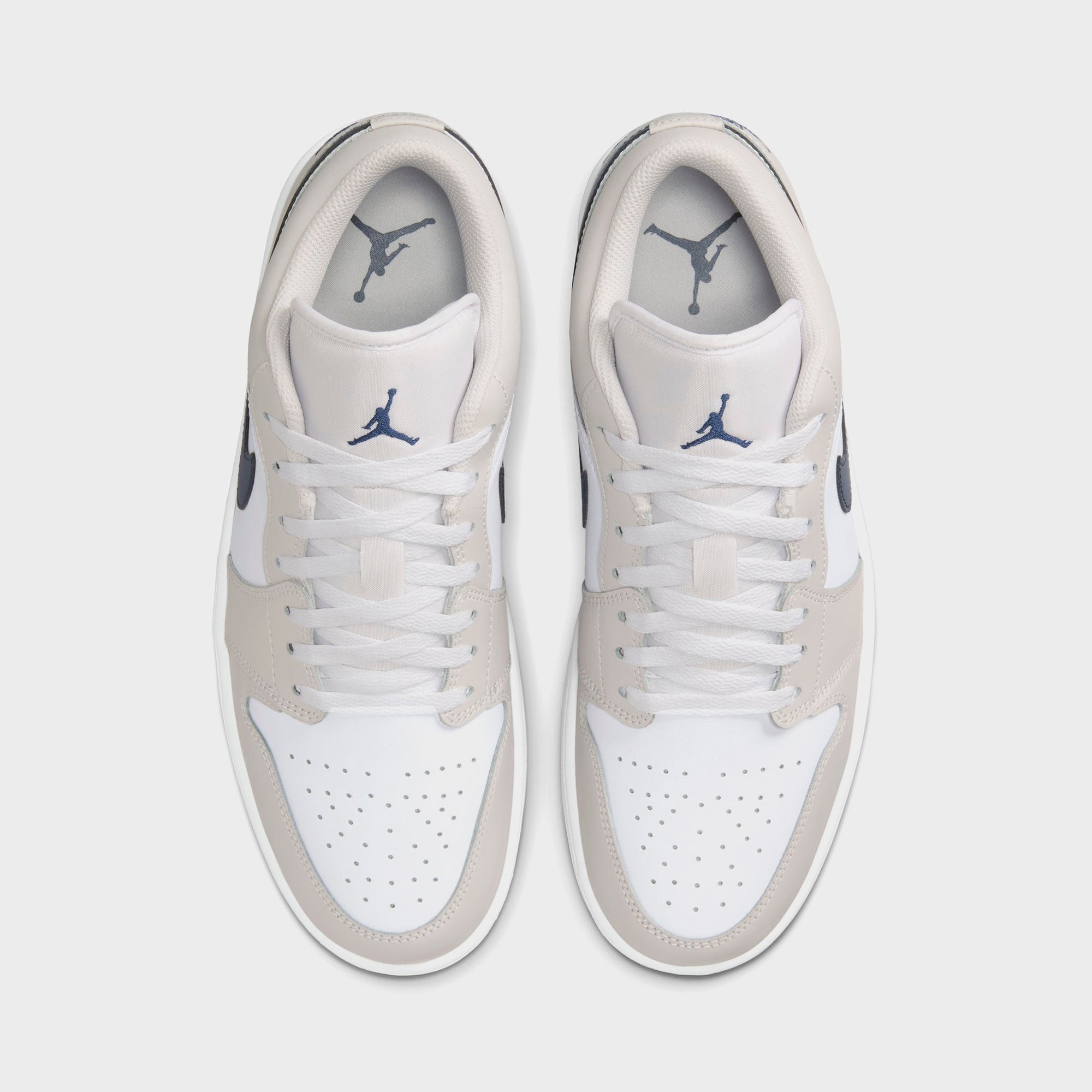 Nike Air Jordan 1 Low ホワイト/ネイビー/ブラック 楽天市場】【 AIR JORDAN JORDAN 1 LOW RETRO 'NAVY' / WHITE