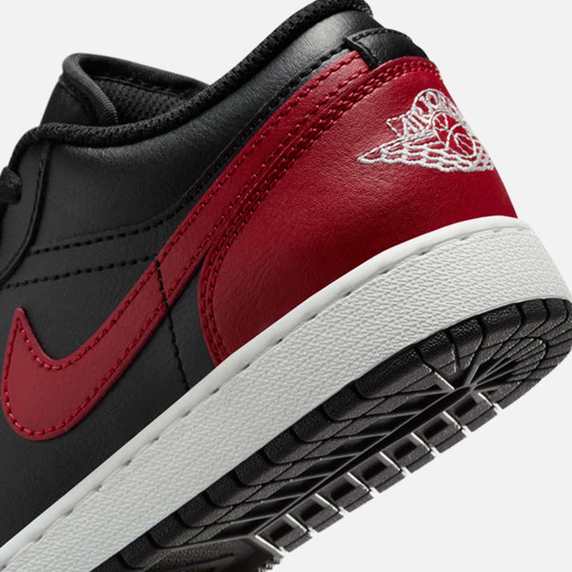 Nike GS Air Jordan 1 Low - Black / Varsity Red / Summit White