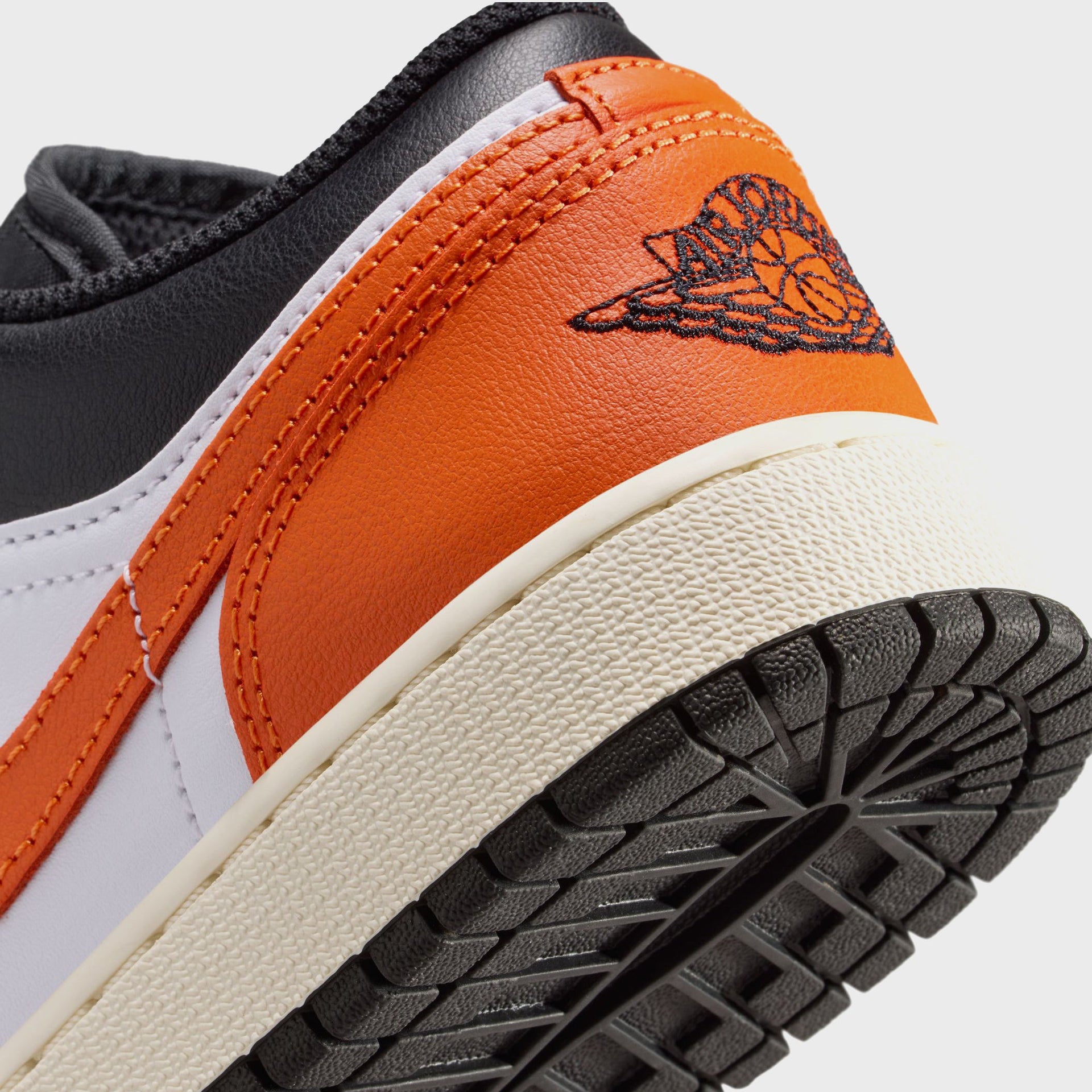 Jordan GS Air Jordan 1 Low - Black / Starfish / White / Sail