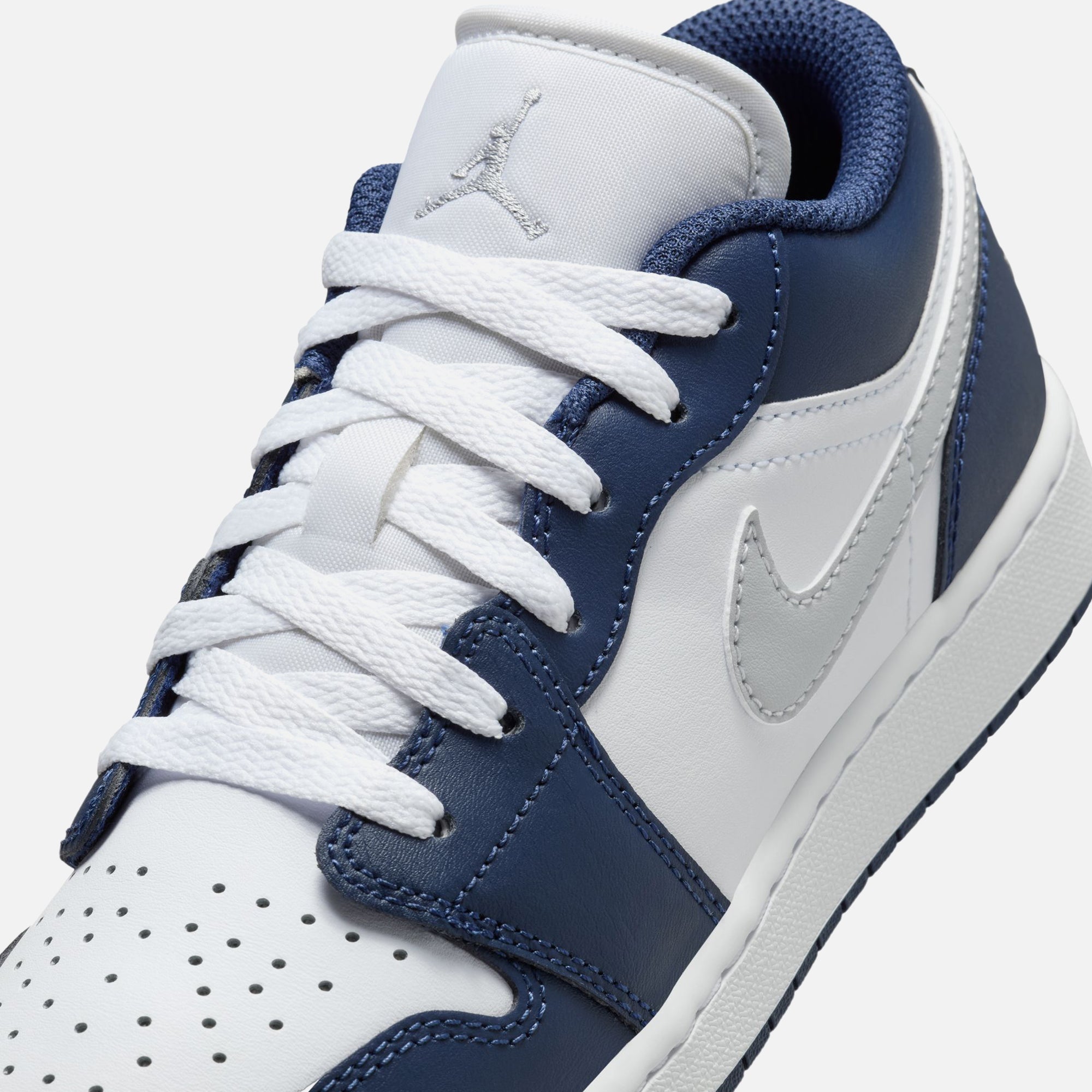 Jordan GS Air Jordan 1 Low - White / Wolf Grey Midnight – Kith Canada