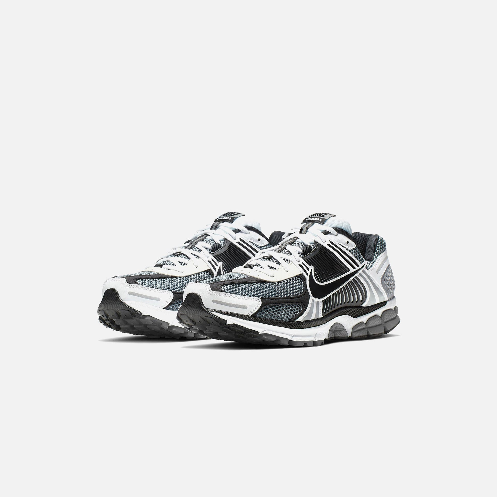 Nike Zoom Vomero 5 SE SP - Dark Grey / White / Sail / Black