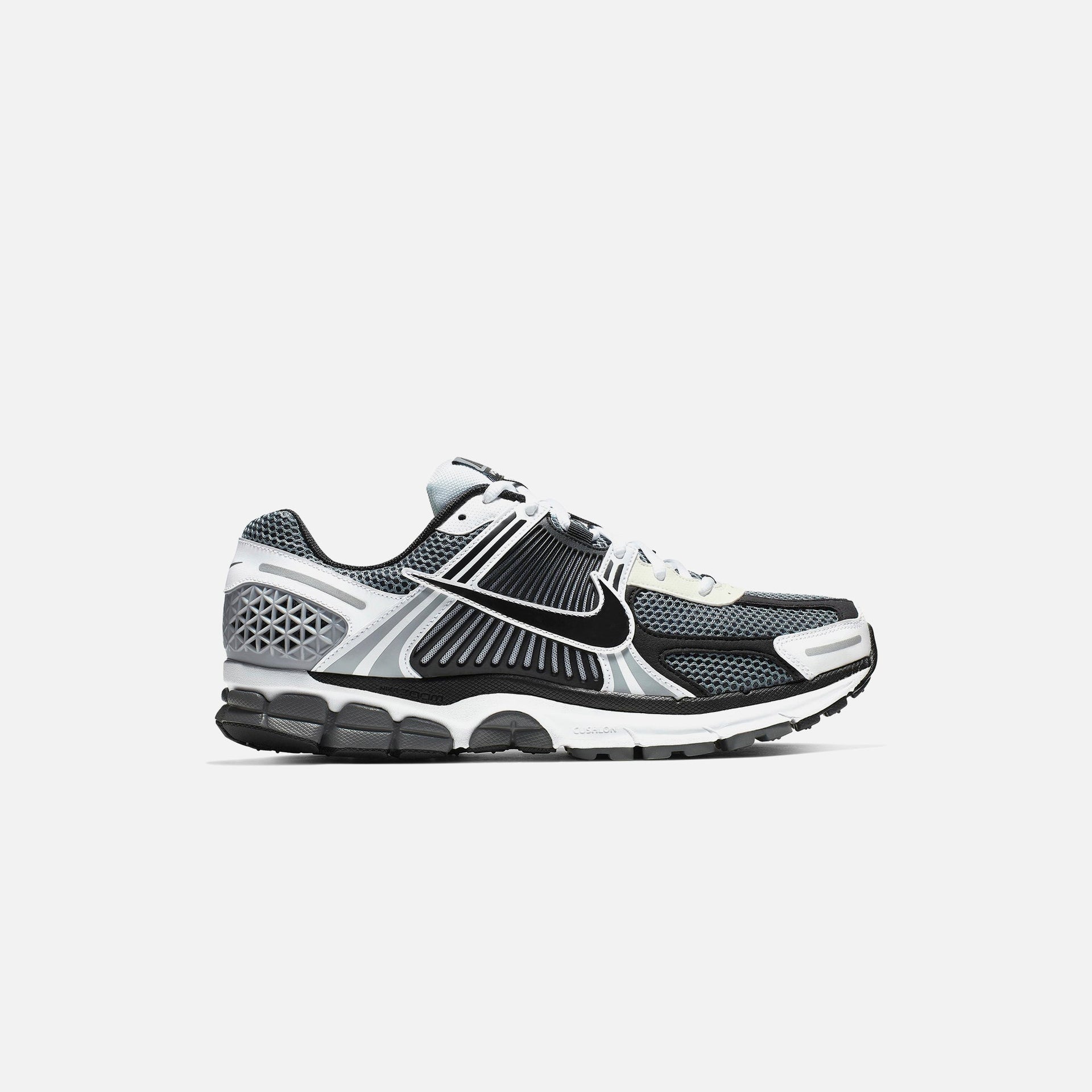 Nike Zoom Vomero 5 SE SP - Dark Grey / White / Sail / Black