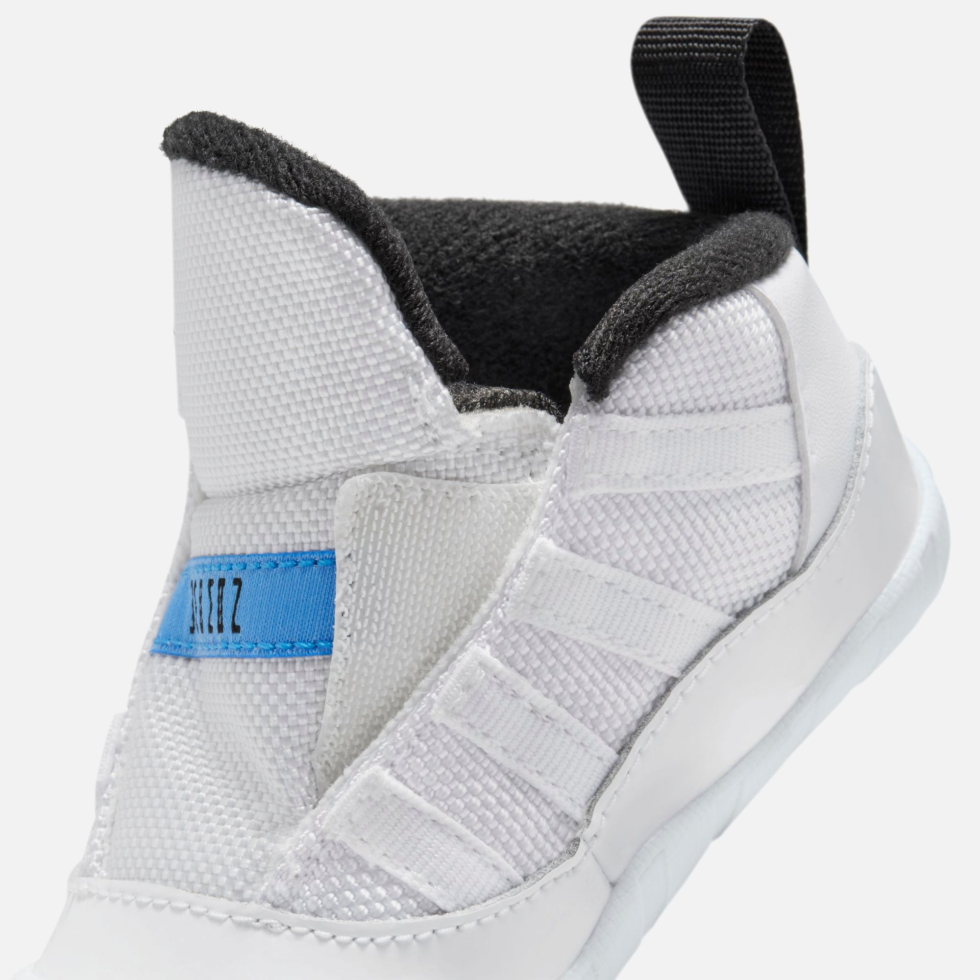 Jordan Crib Bootie Air Jordan 11 Retro - White / Legend Blue / Black