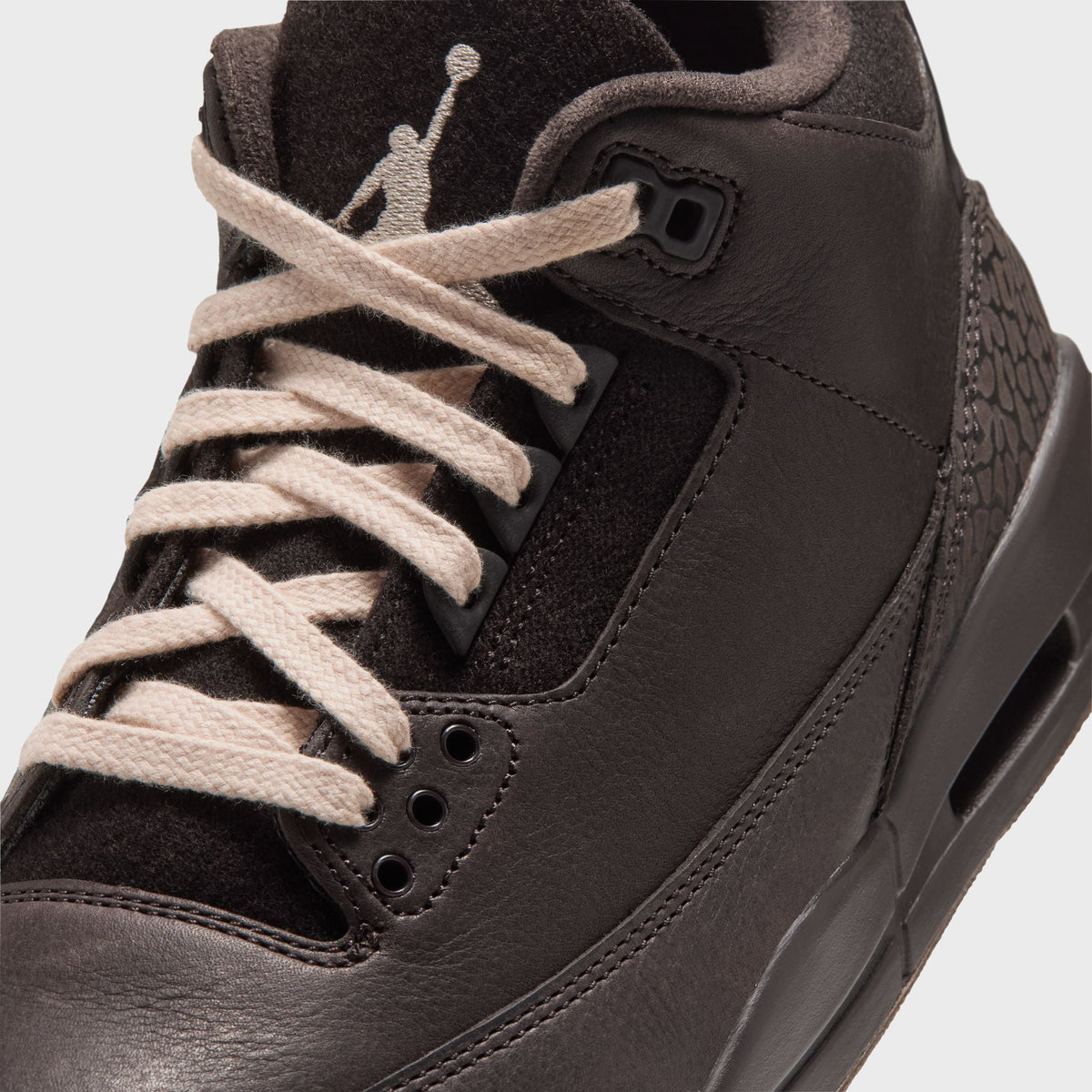 Jordan WMNS Air Jordan 3 - Velvet Brown