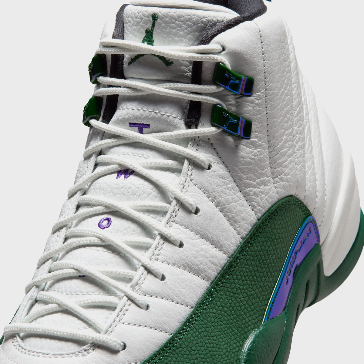 Jordan Air Jordan 12 Retro - Summit White / Gorge Green / Black / Fierce Purple