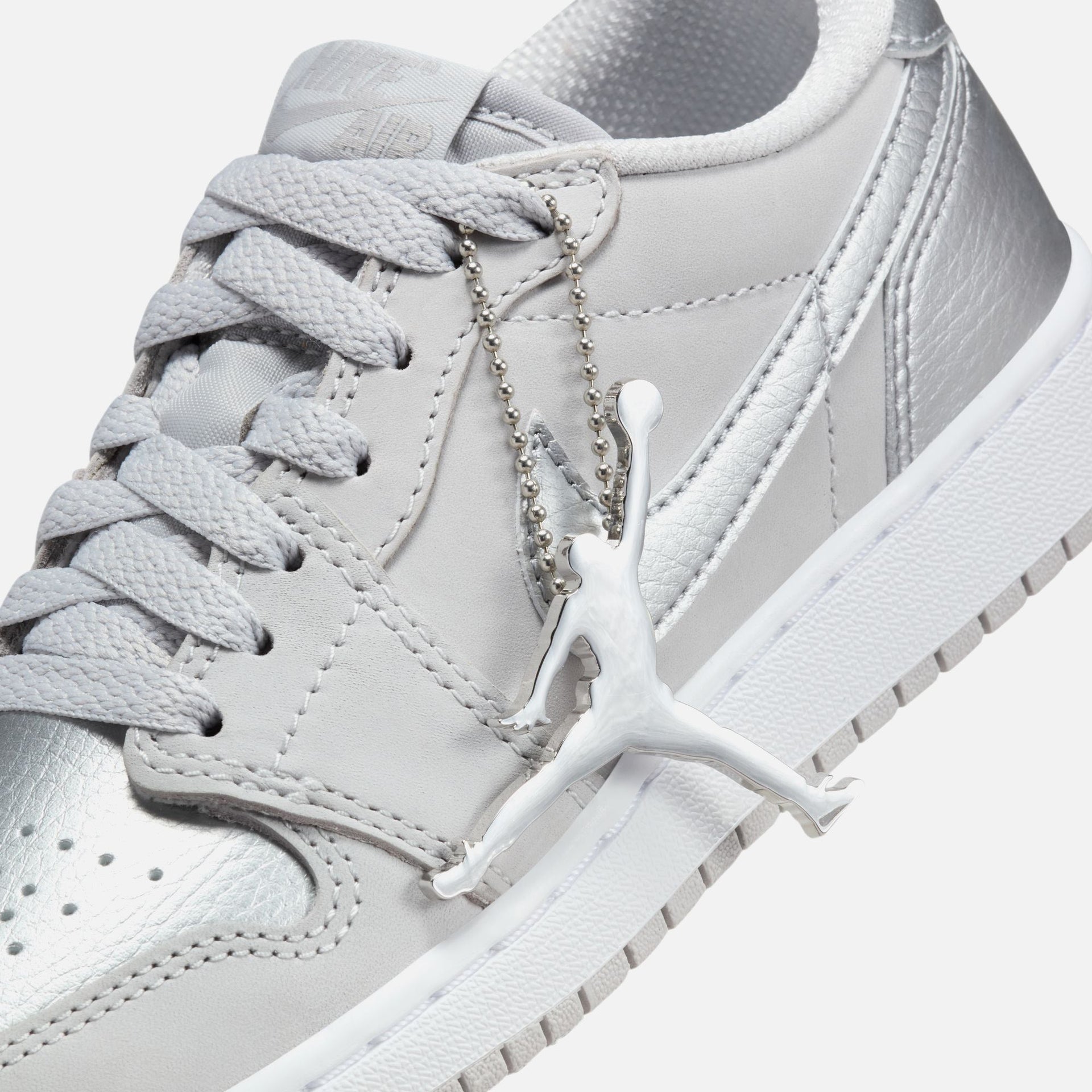 Jordan GS Air Jordan 1 Low OG - Neutral Grey / Metallic Silver / White