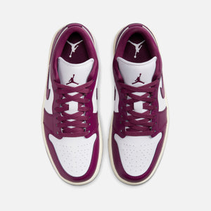 Jordan WMNS Air Jordan 1 Low - White / Bordeaux Sail