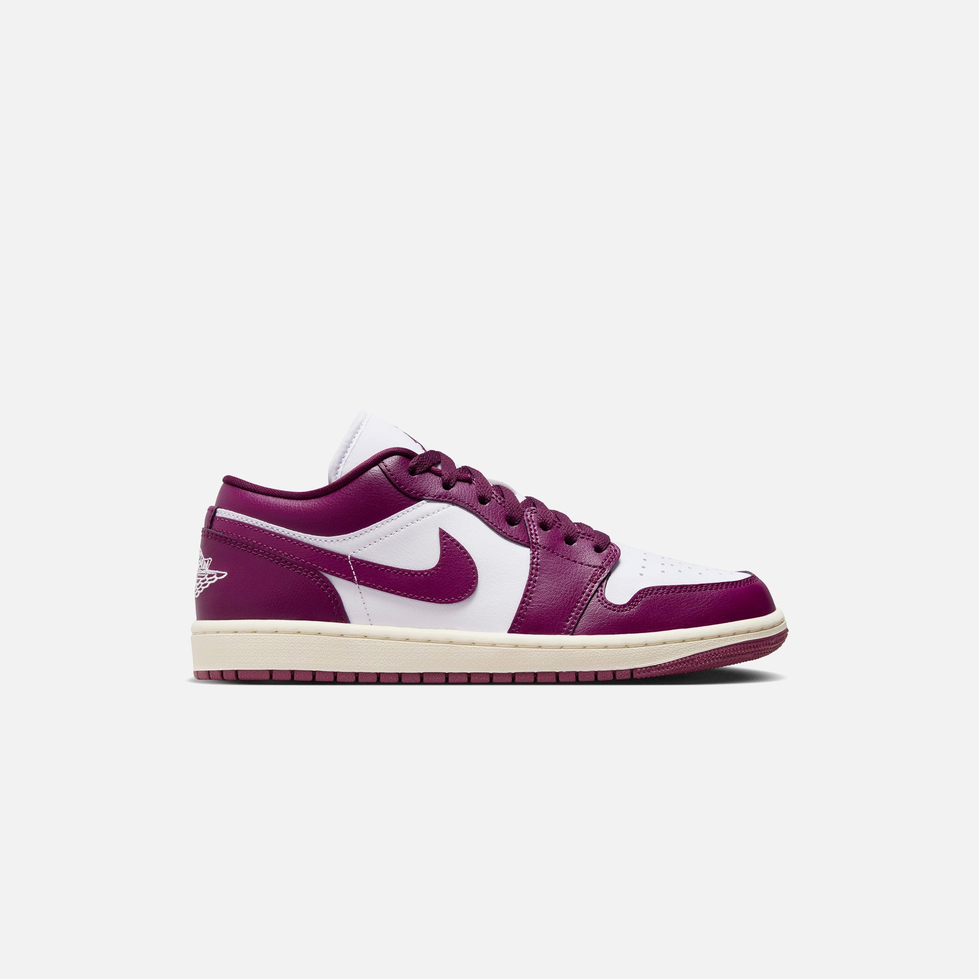 Jordan WMNS Air Jordan 1 Low - White / Bordeaux Sail