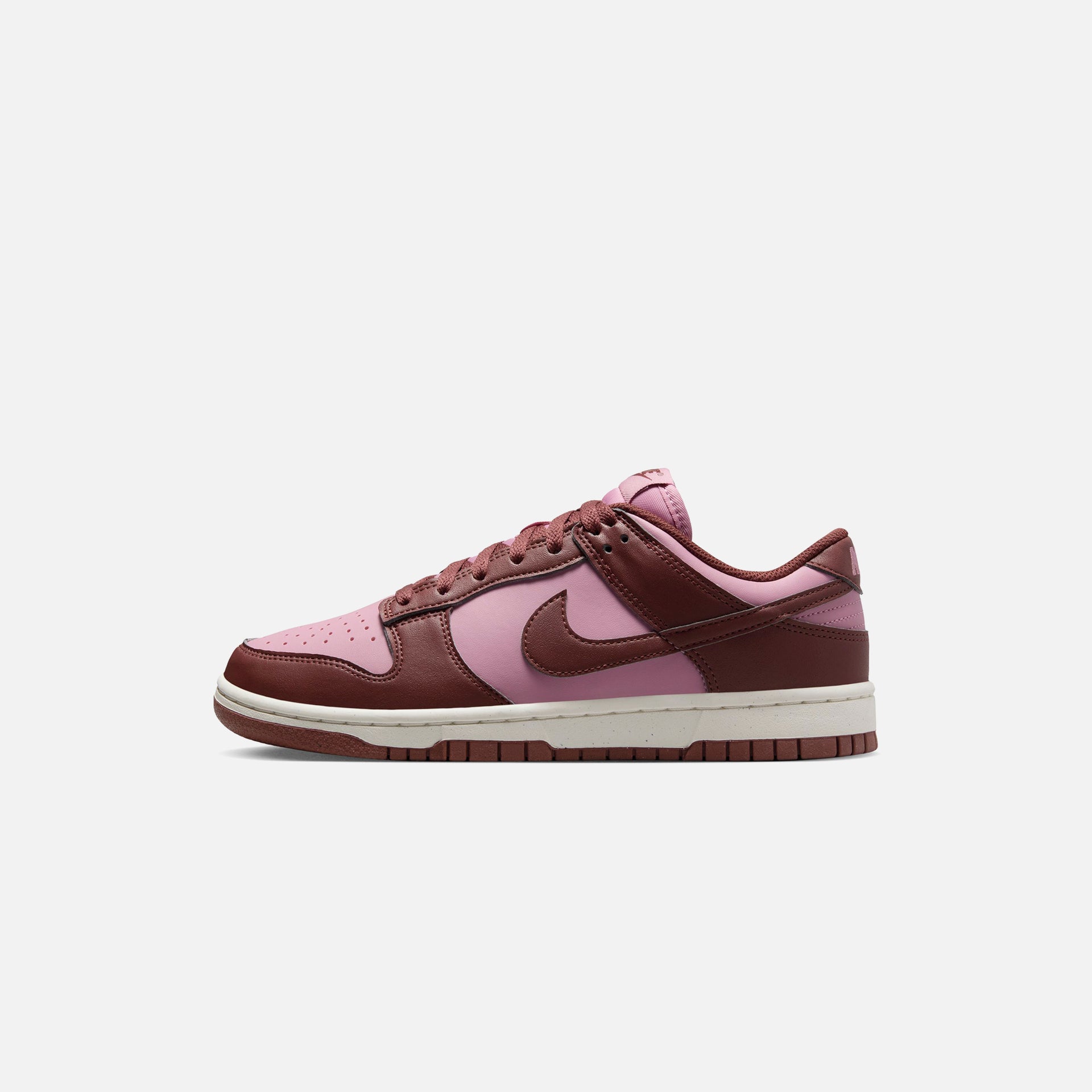 Nike WMNS Dunk Low Next Nature - White / Elemental Pink