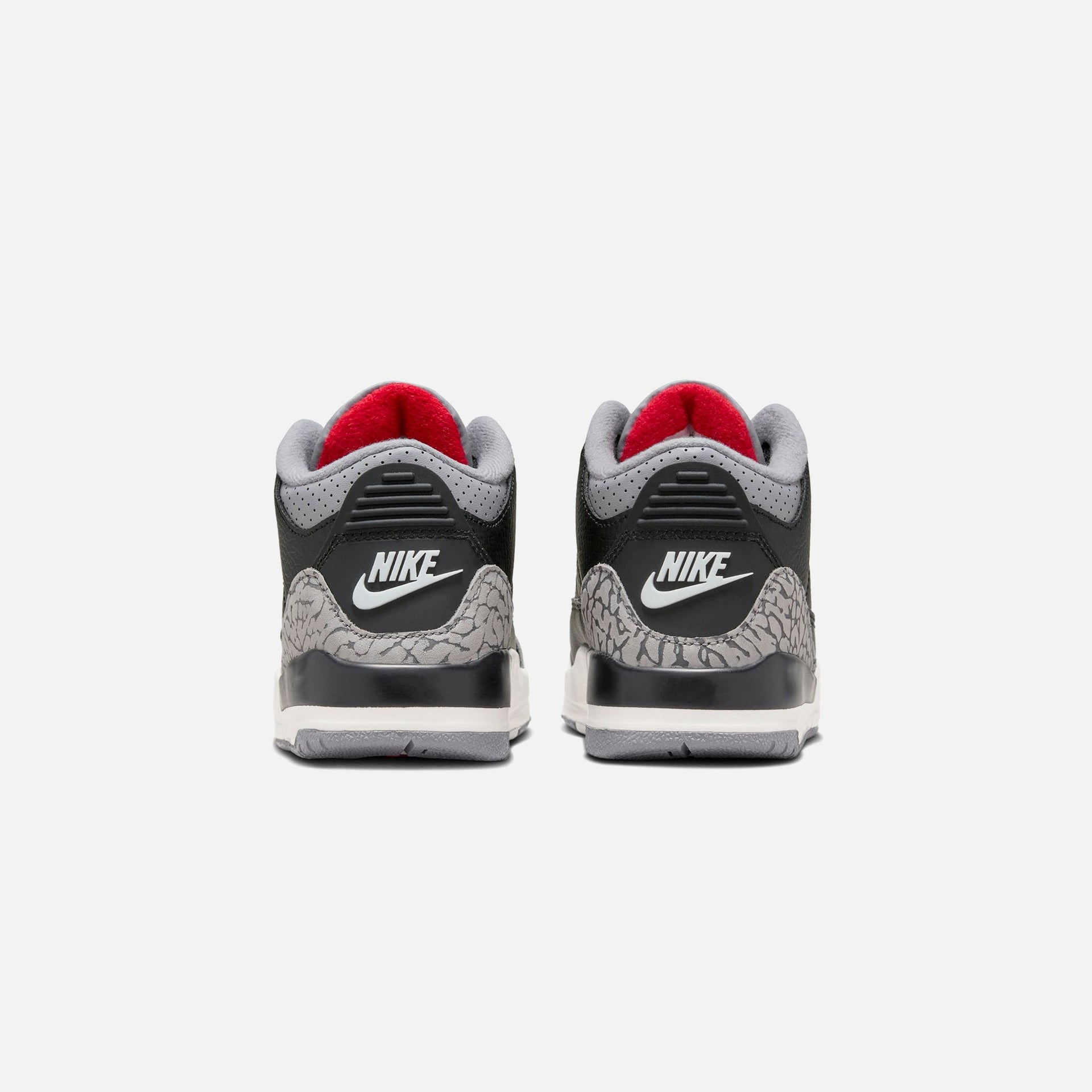 Jordan PS Air Jordan 3 Retro - Black / Fire Red / Cement Grey / Sail