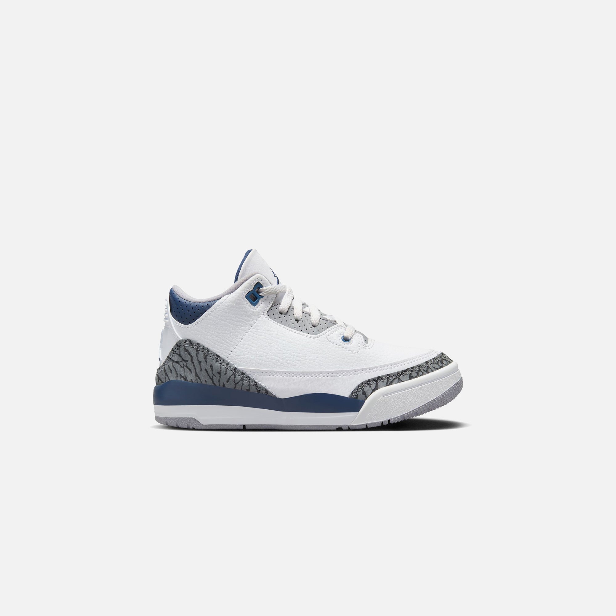 Air jordan 3 hot sale true to size