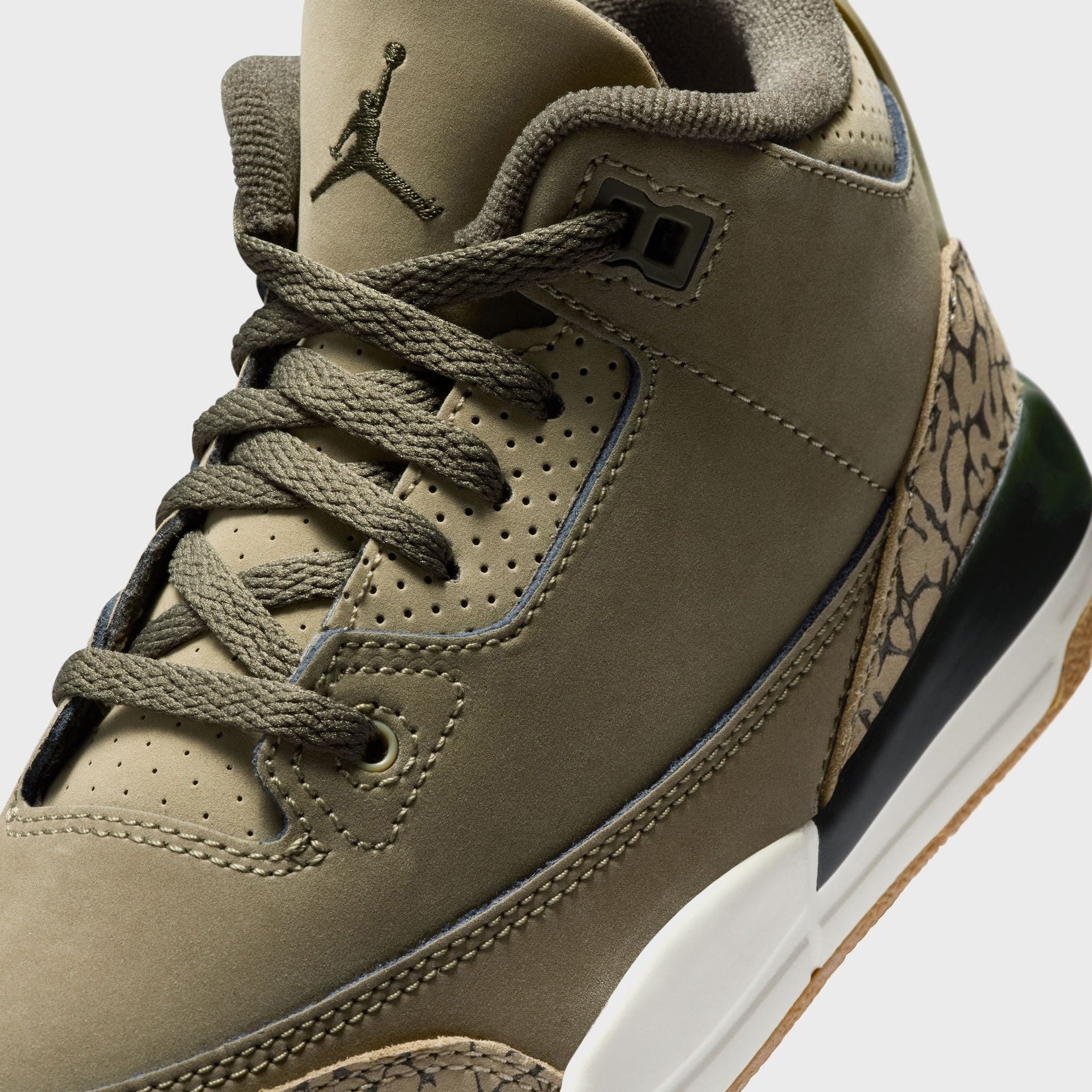 Jordan PS Air Jordan 3 Retro - Medium Olive / Sequoia / Neutral Olive / Sail / Total Crimson