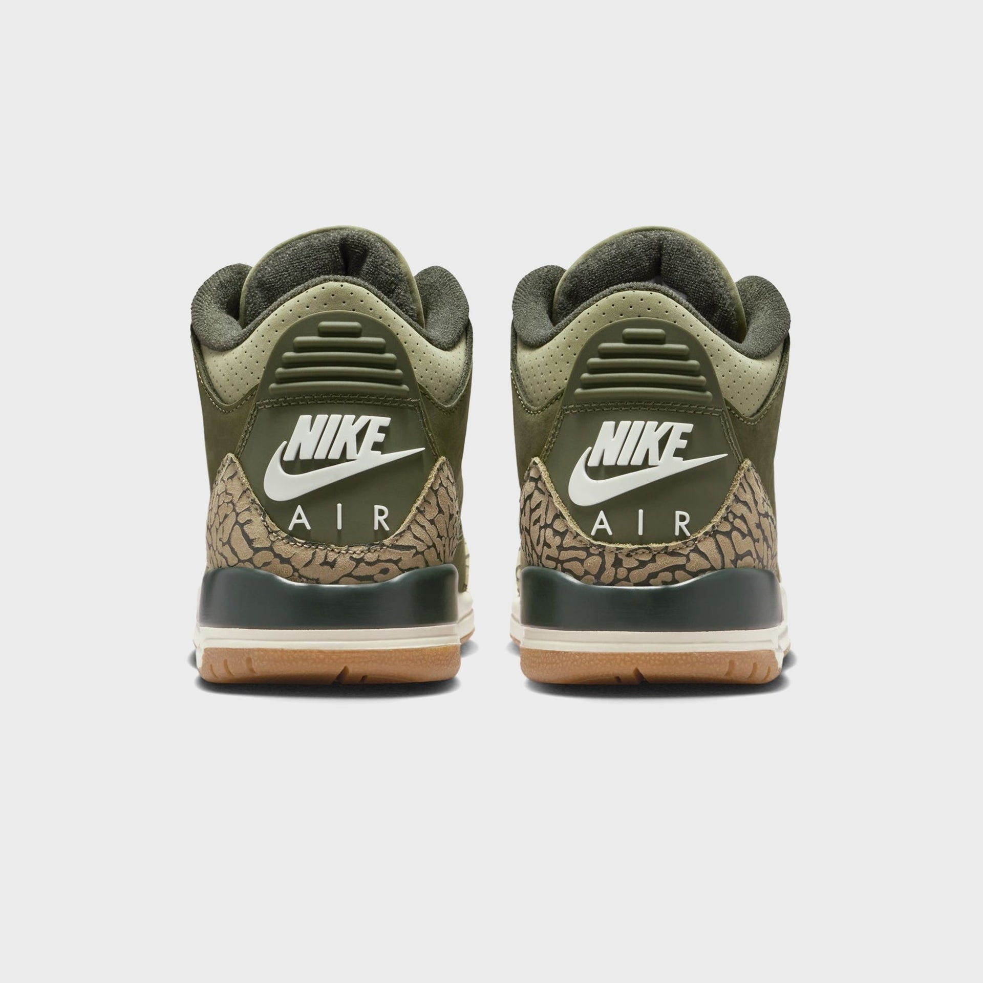 Jordan GS Air Jordan 3 Retro - Medium Olive / Sequoia / Neutral Olive / Sail / Total Crimson