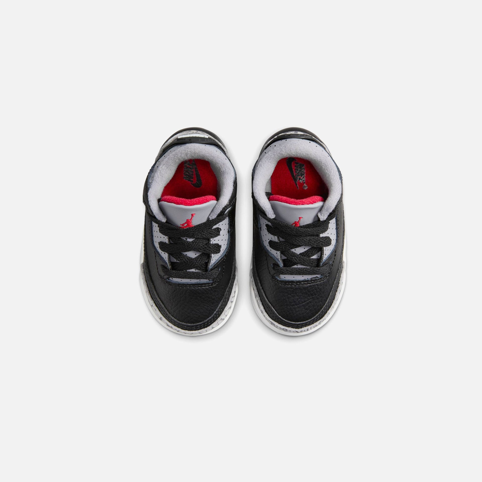 Jordan TD Air Jordan 3 Retro - Black / Fire Red / Cement Grey / Sail