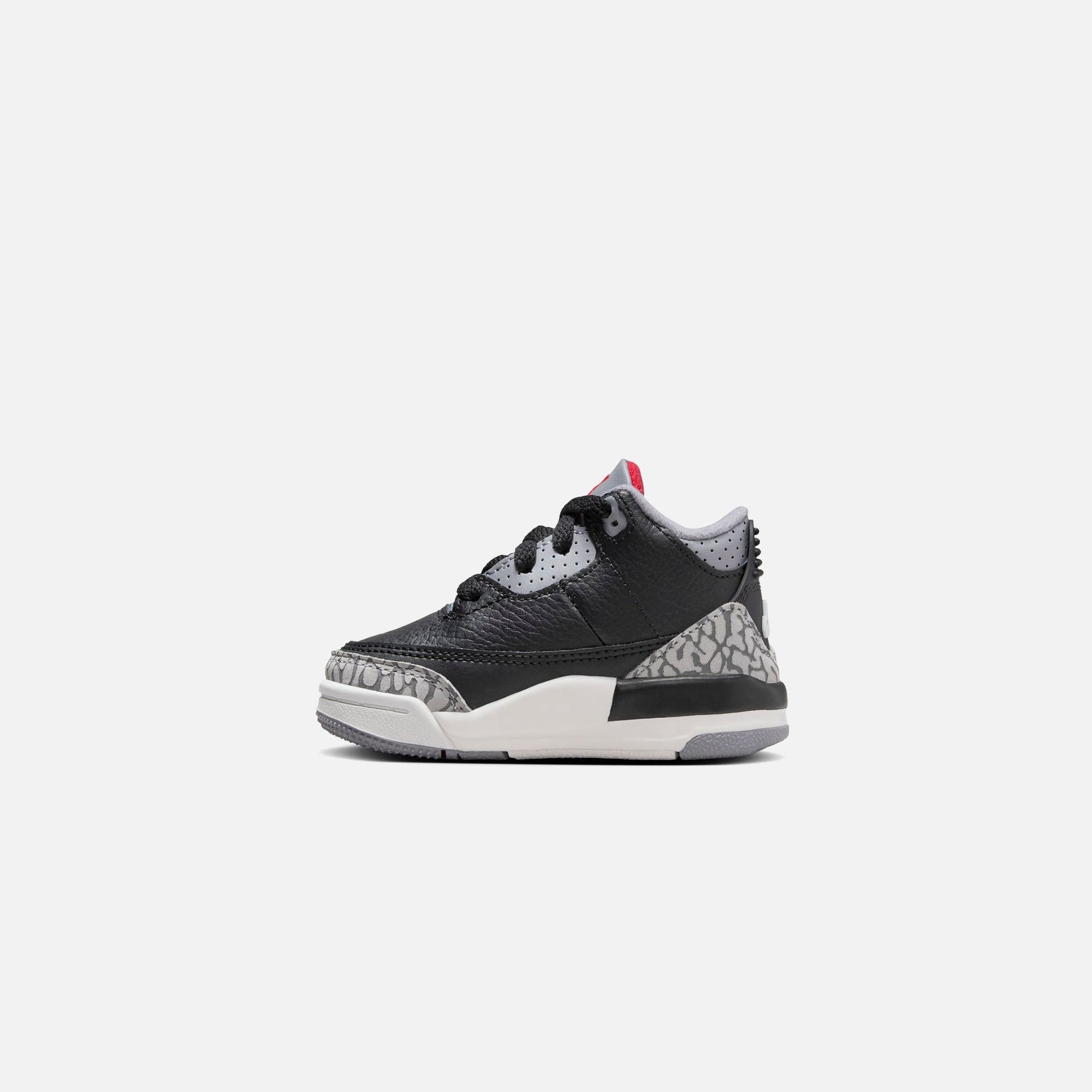 Jordan TD Air Jordan 3 Retro - Black / Fire Red / Cement Grey / Sail