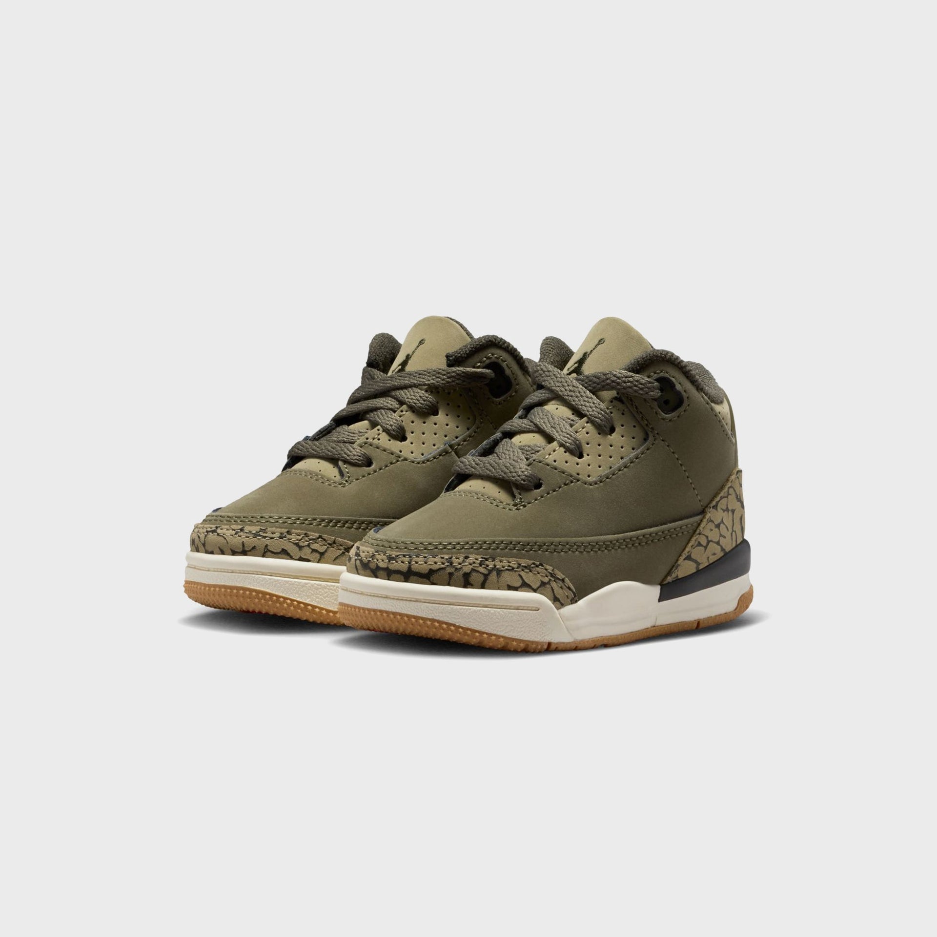 Jordan TD Air Jordan 3 Retro - Medium Olive / Sequoia / Neutral Olive / Sail / Total Crimson