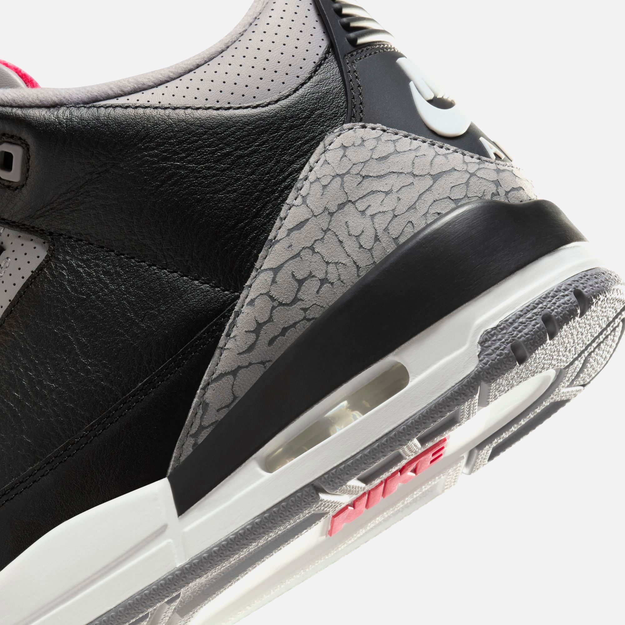 Jordan Air Jordan 3 Retro - Black / Fire Red / Cement Grey