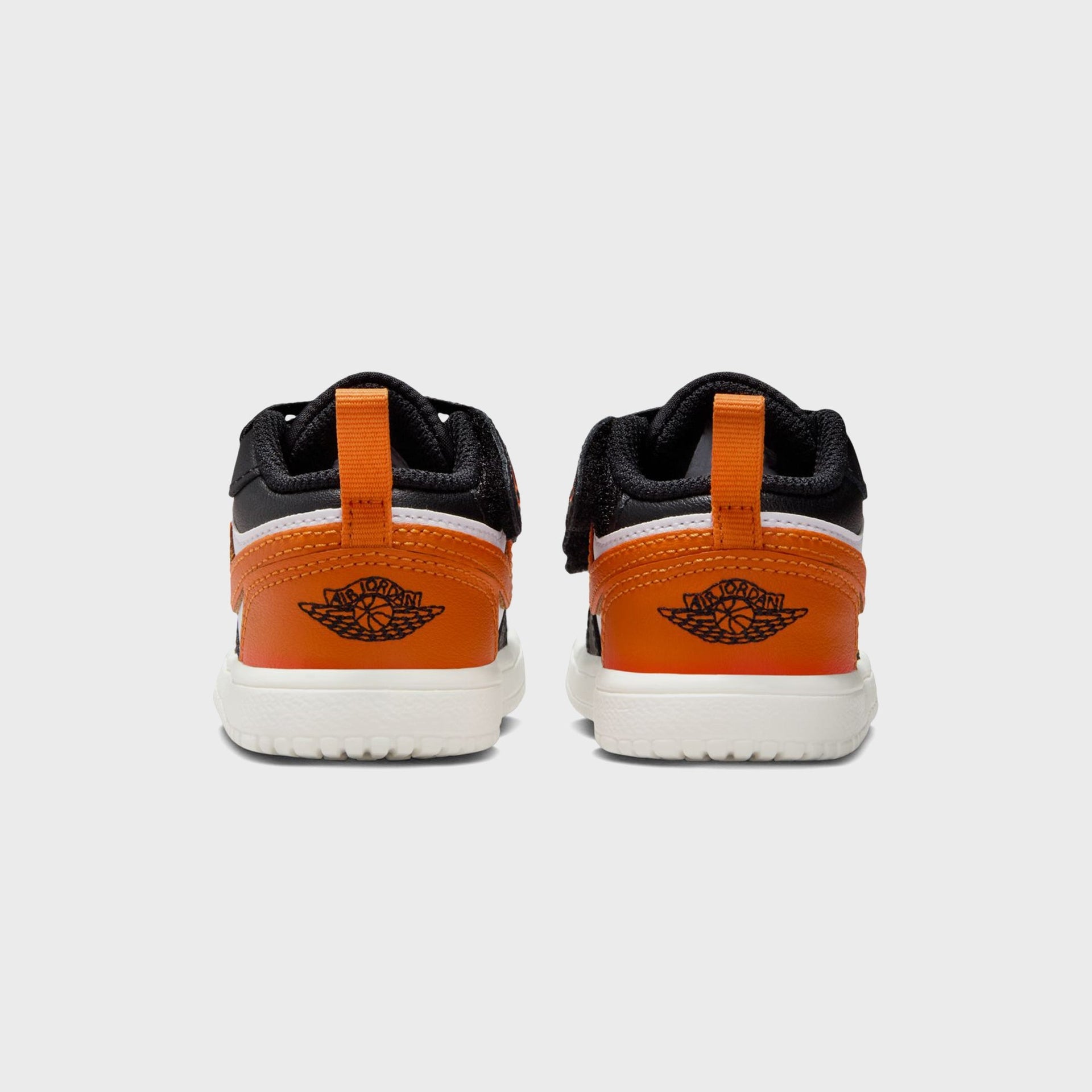 Jordan TD 1 Low ALT - Black / Starfish / White / Sail