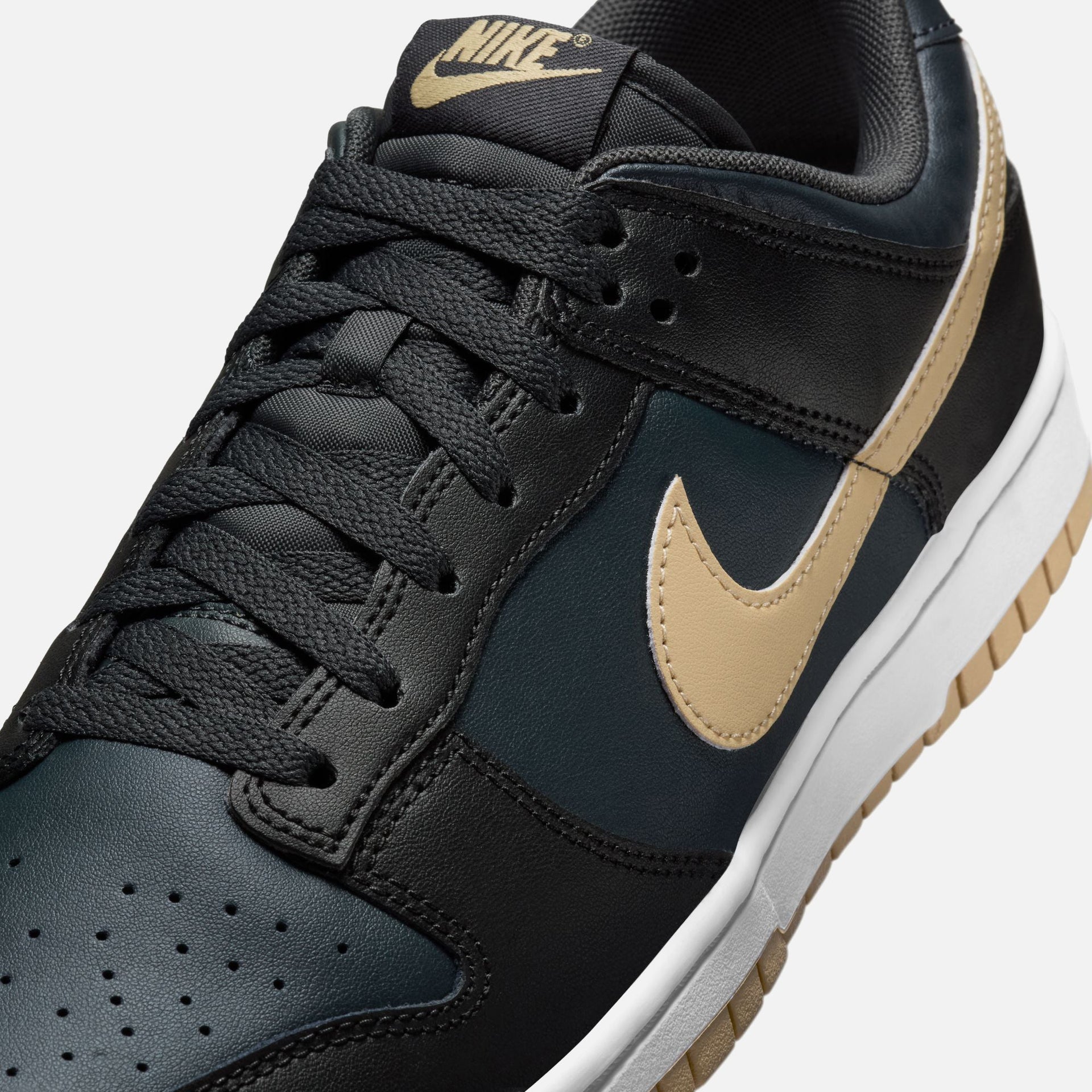 Nike Dunk Low Retro PRM - Low Black / Midnight Navy / Tan