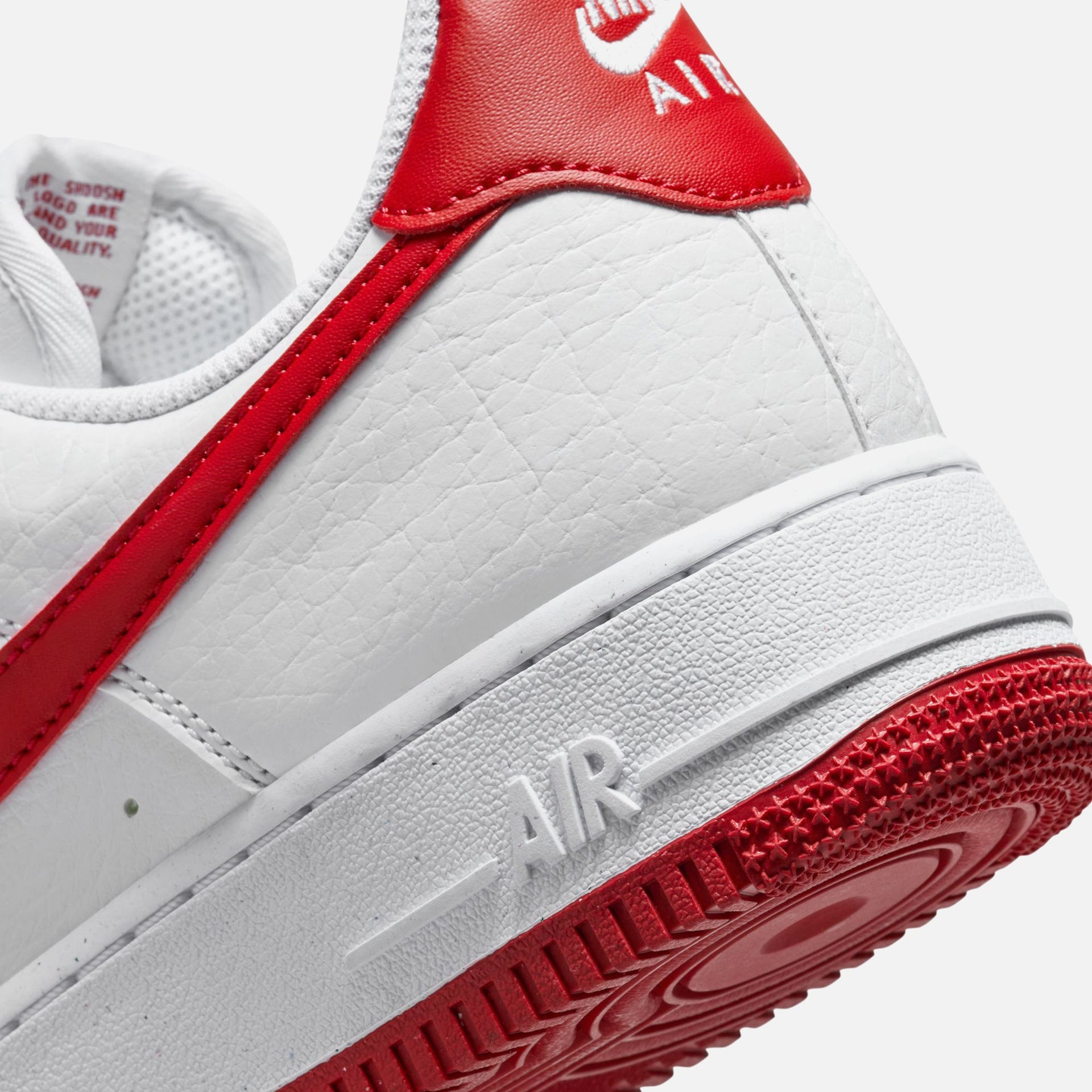 Nike WMNS Air Force 1 '07 SE - White / Gym Red / White