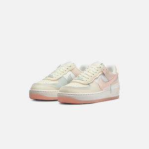 Nike WMNS Air Force 1 Shadow - Coconut Milk / Crimson Tint / Light Silver / Sail