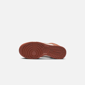Nike WMNS Dunk Low LX - Orewood Brown / Rugged Orange