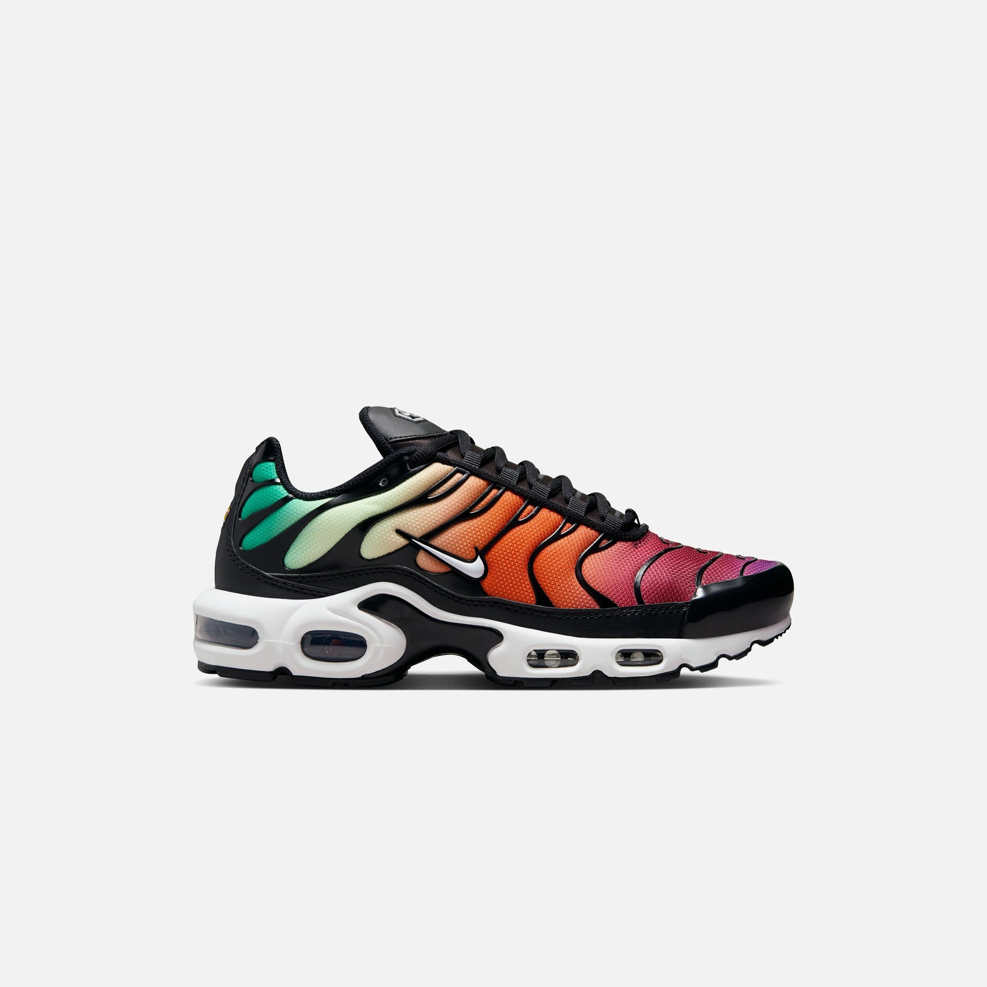 Nike Wmns Air Max Plus - Black / Viotech / Team Red / White – Kith